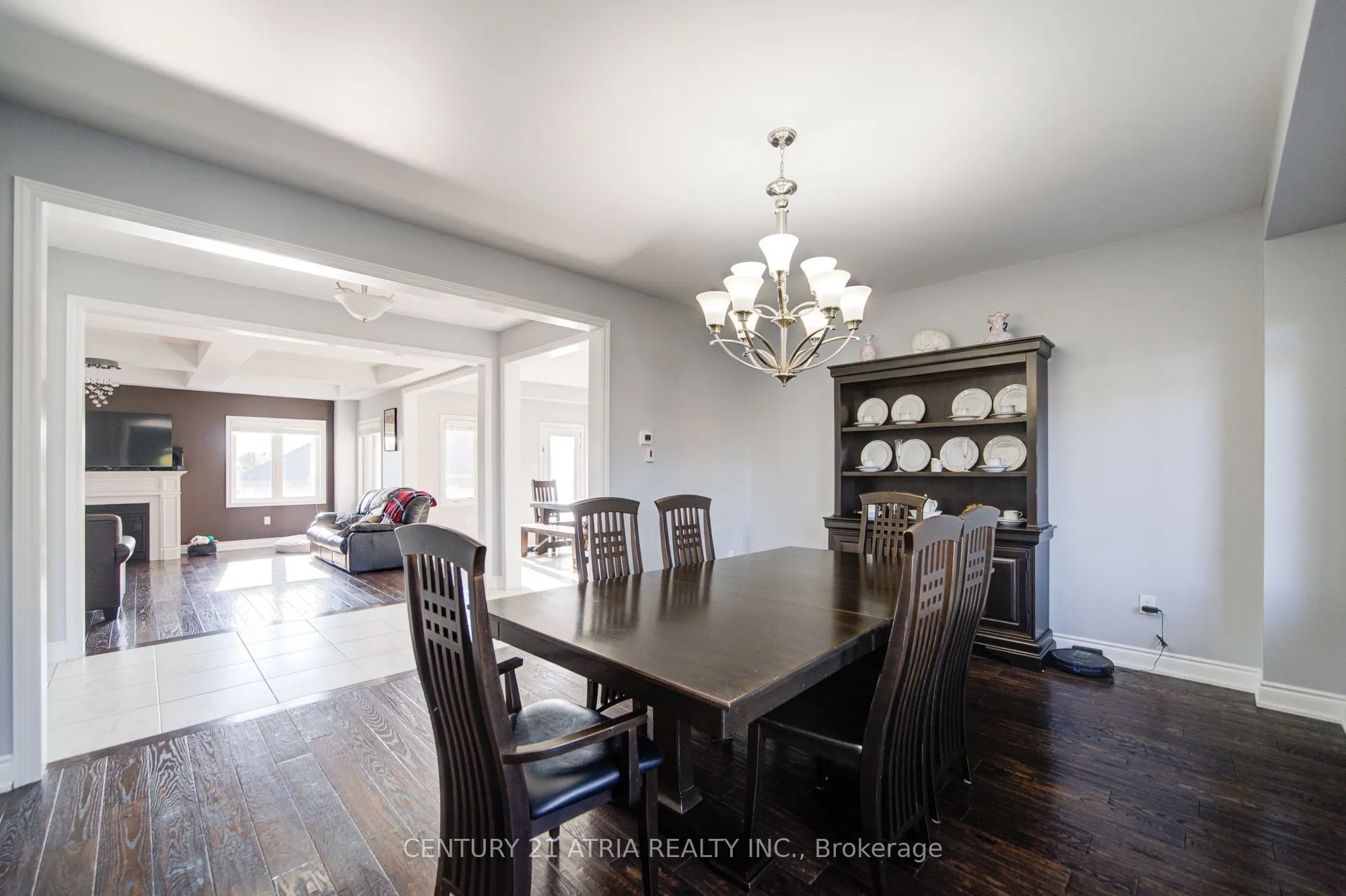 10 Gladys Rolling Avenue