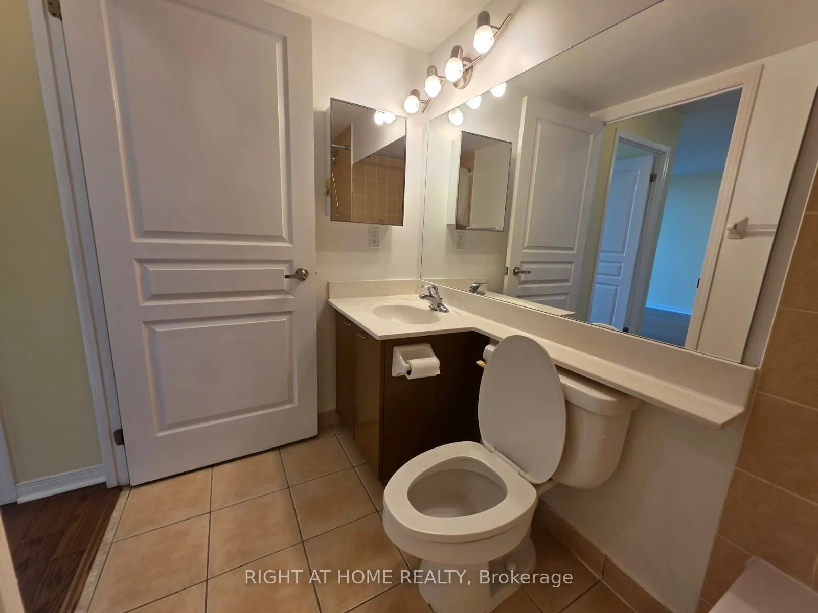 310 Red Maple Road, #Lph7
