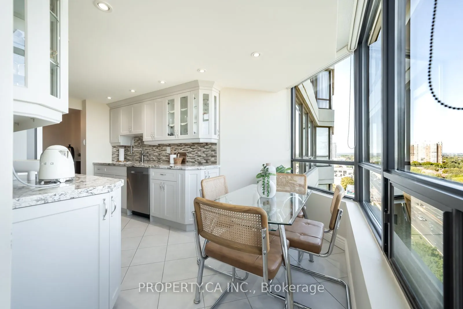 7460 Bathurst Street, #1405