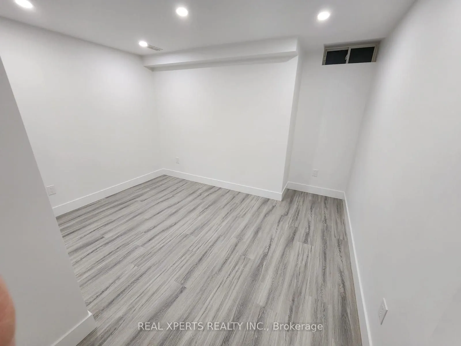 221 The Meadows Avenue