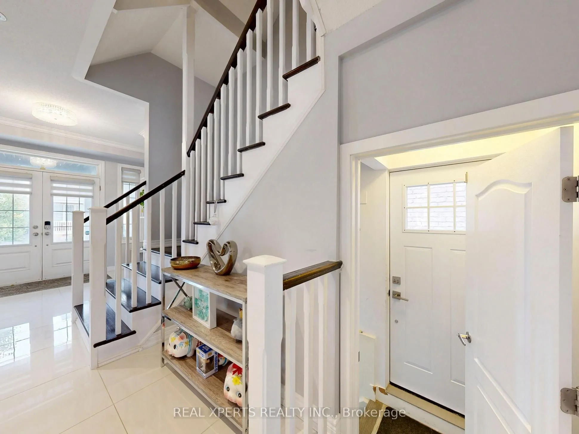 221 The Meadows Avenue