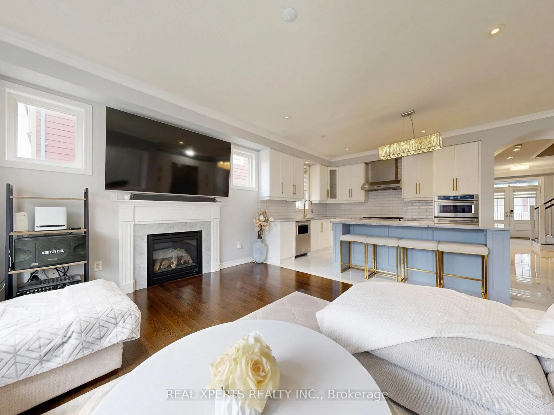 221 The Meadows Avenue