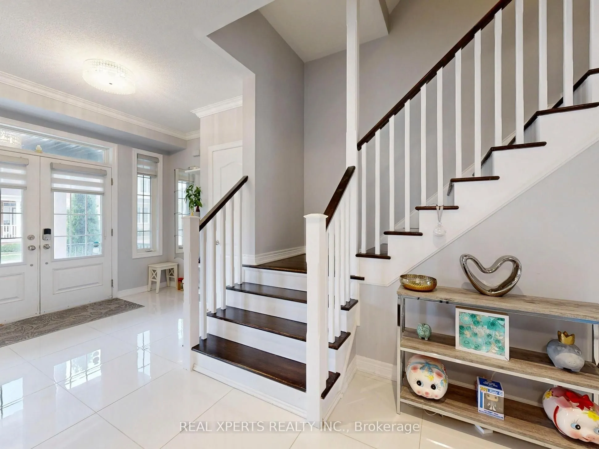 221 The Meadows Avenue