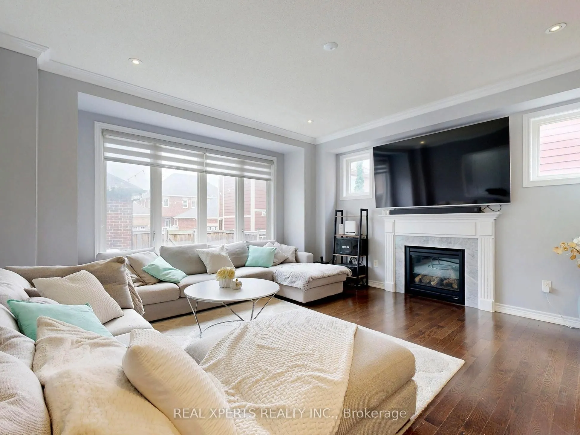 221 The Meadows Avenue