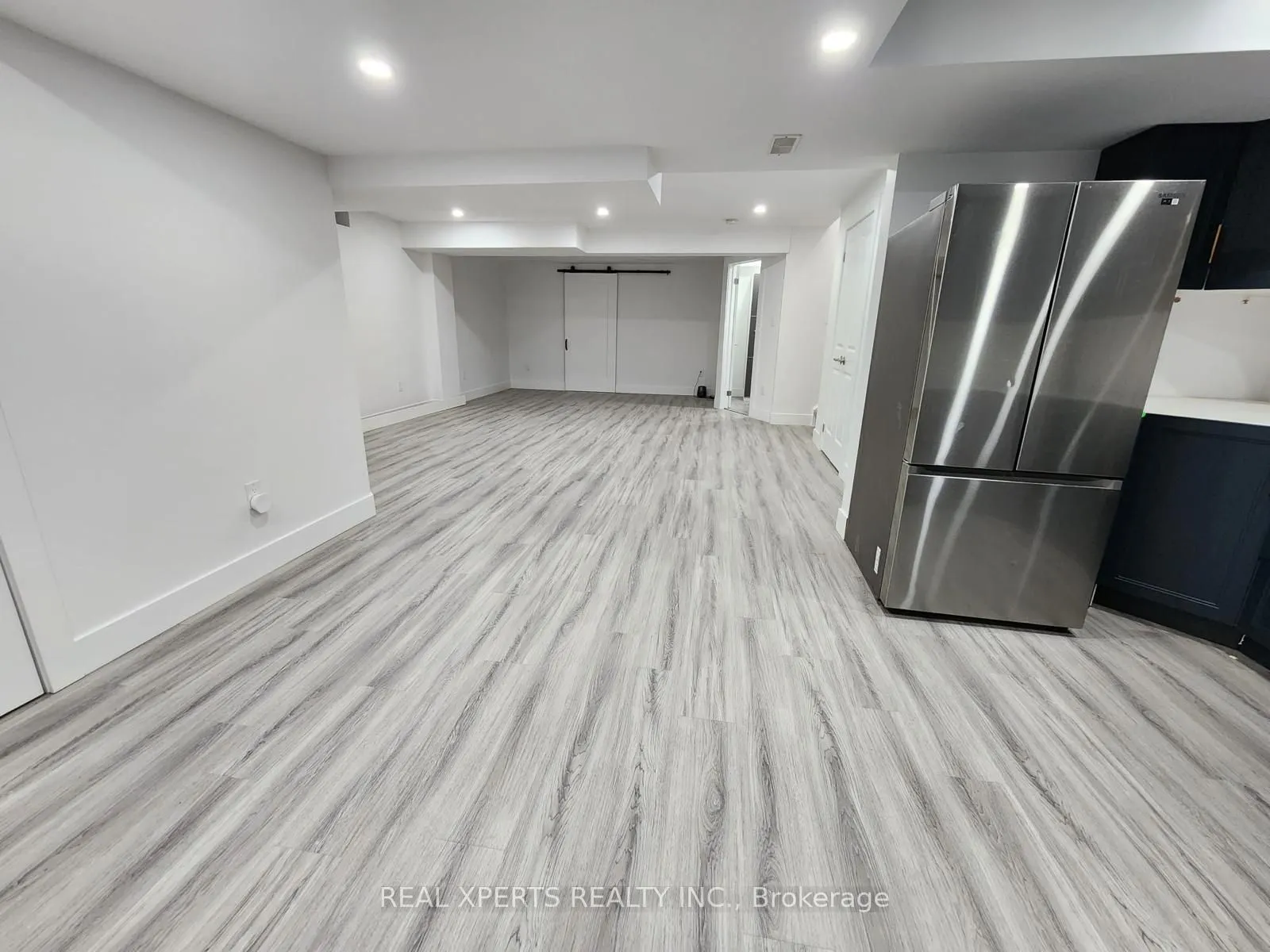 221 The Meadows Avenue