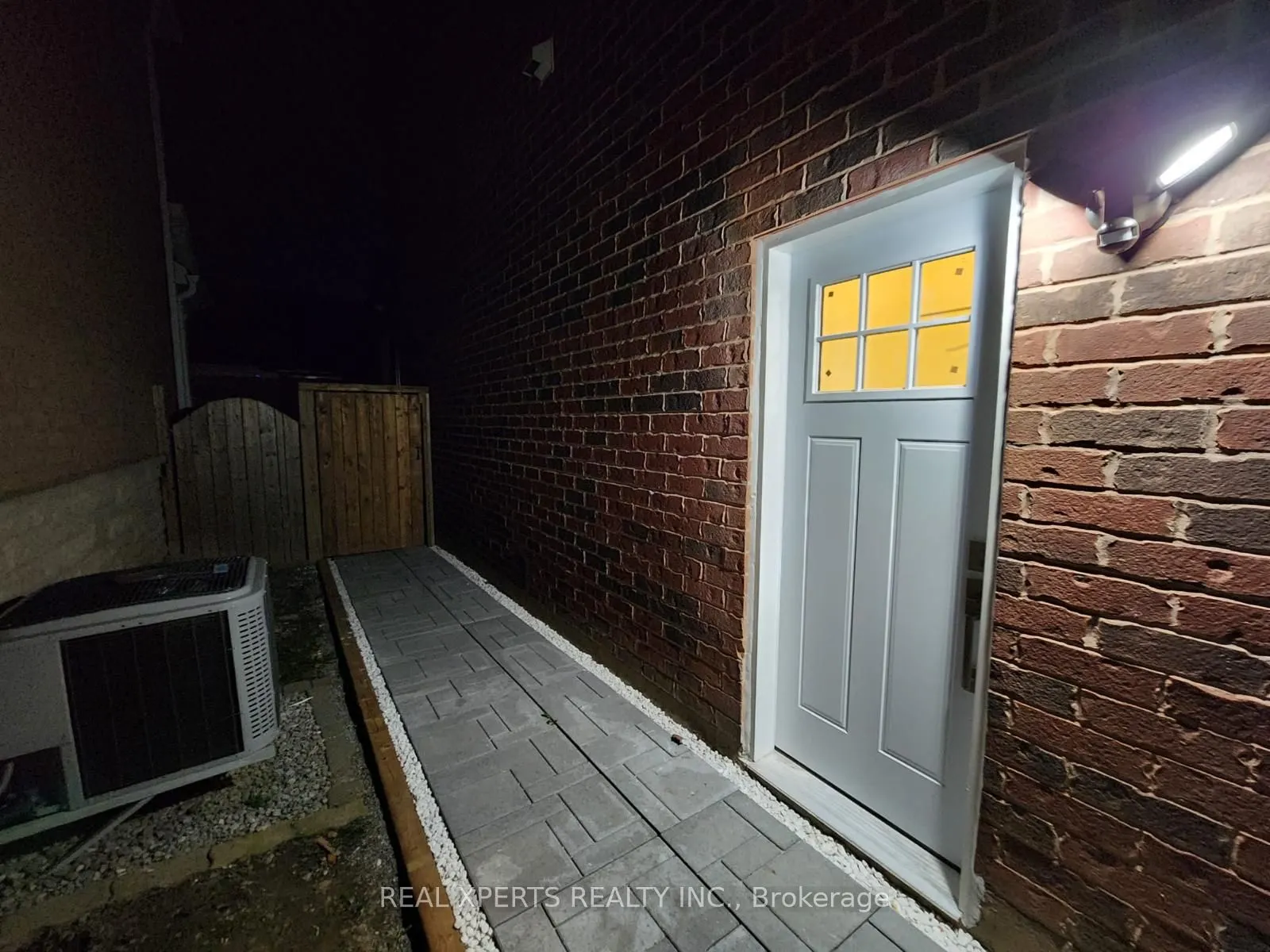 221 The Meadows Avenue