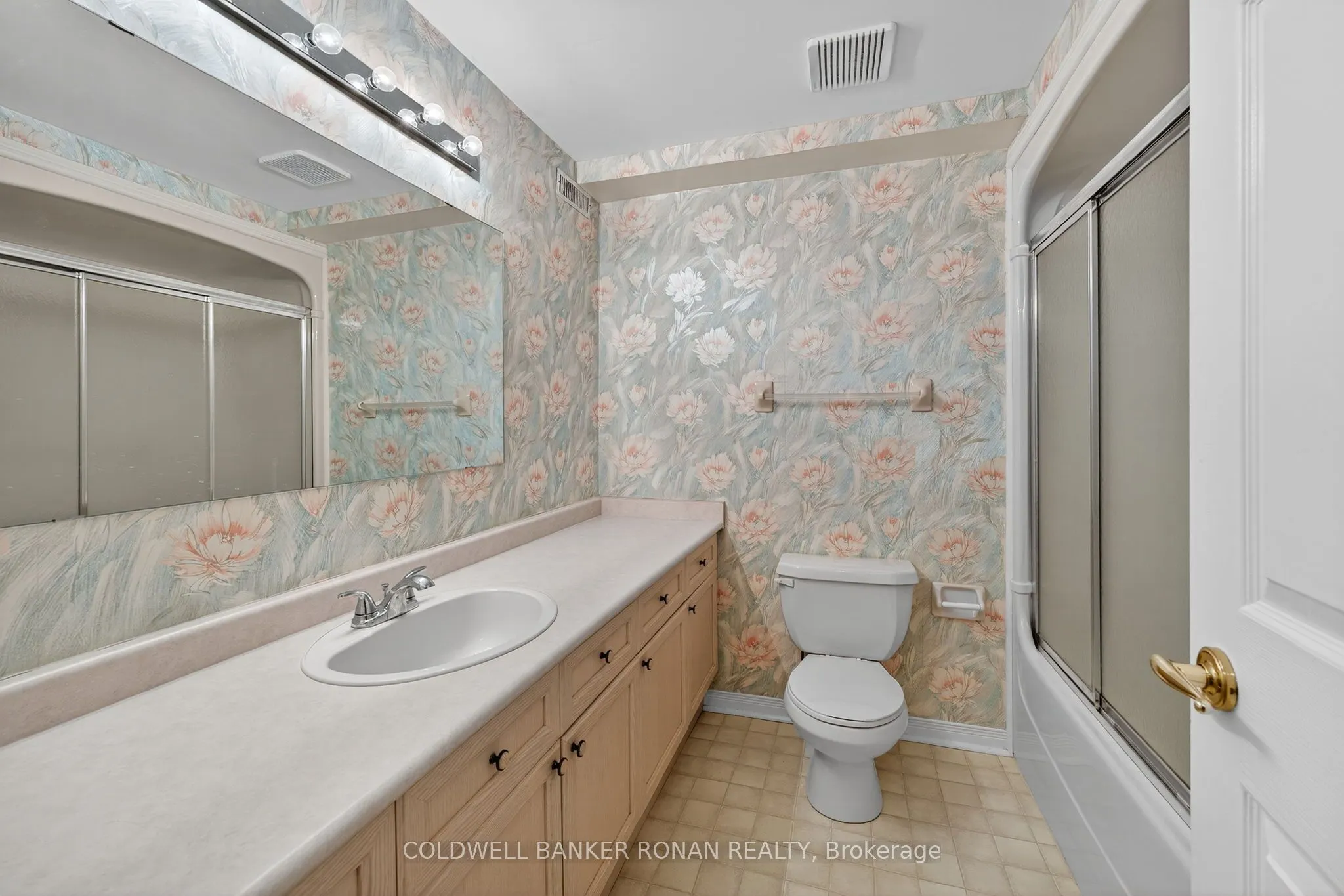 12 Glenwood Drive, #7
