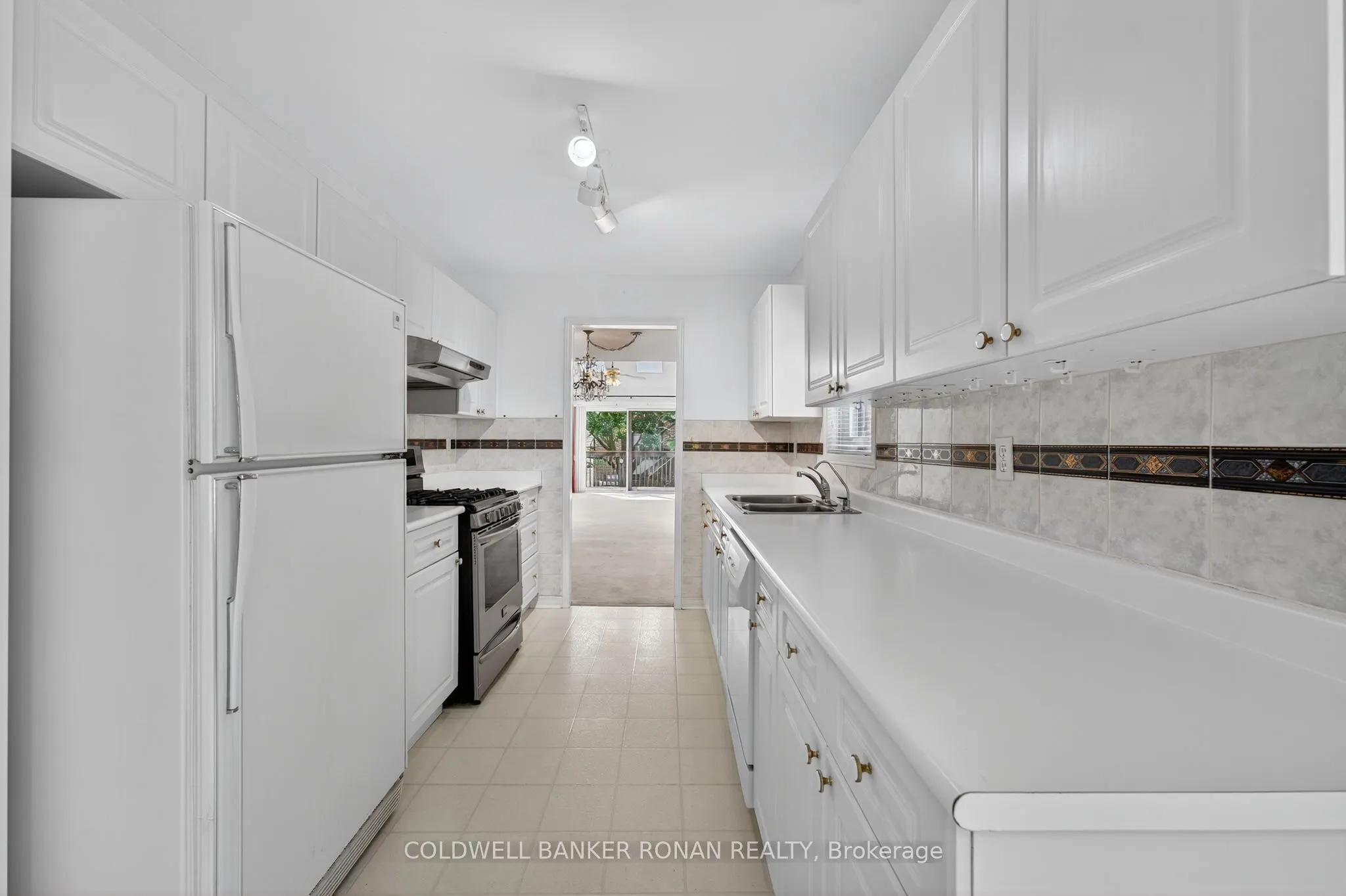 12 Glenwood Drive, #7