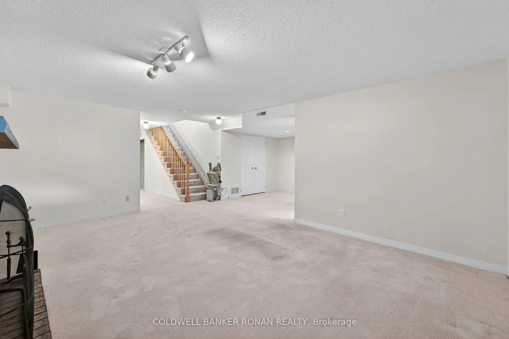 12 Glenwood Drive, #7