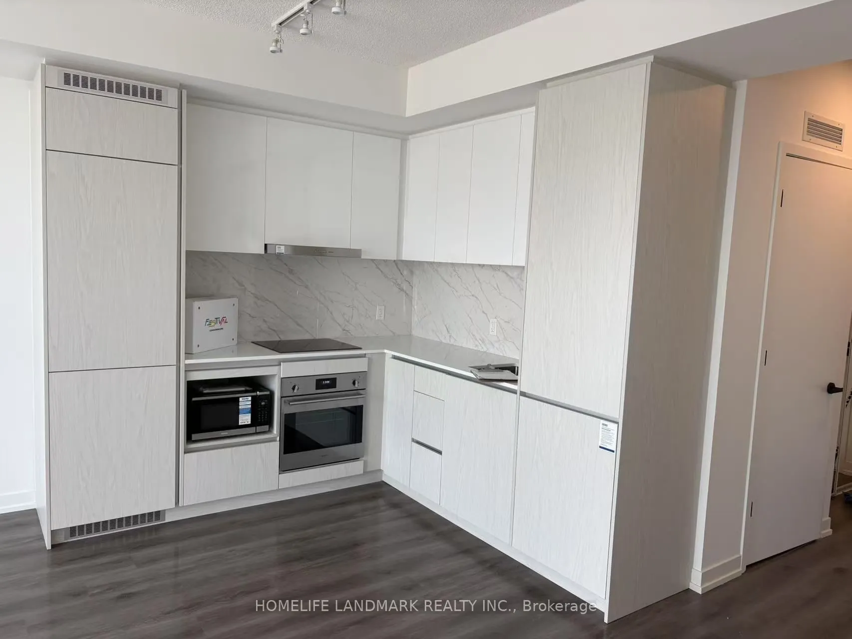 28 Interchange Way, #4205