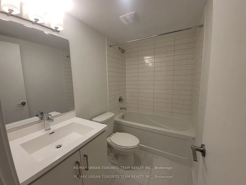 151 Honeycrisp Cres Crescent, #171