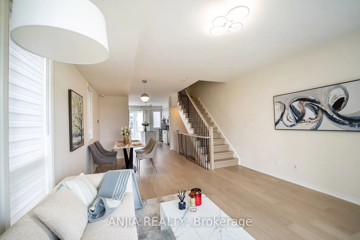 1669 Bur Oak Avenue, #7