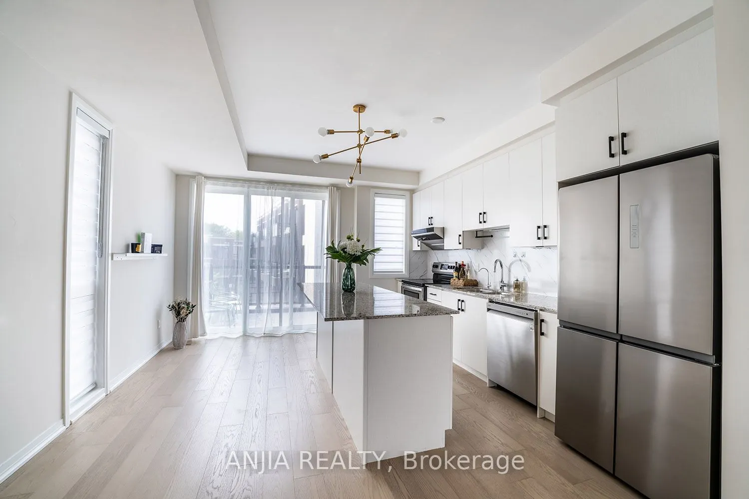 1669 Bur Oak Avenue, #7