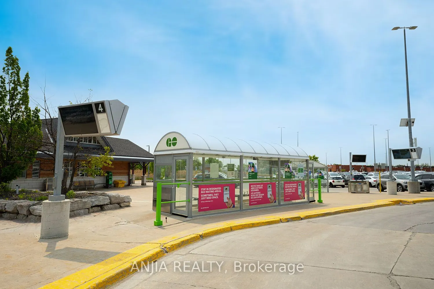 1669 Bur Oak Avenue, #7
