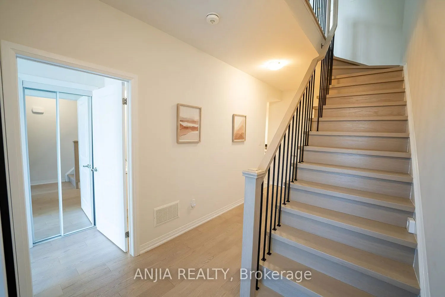 1669 Bur Oak Avenue, #7