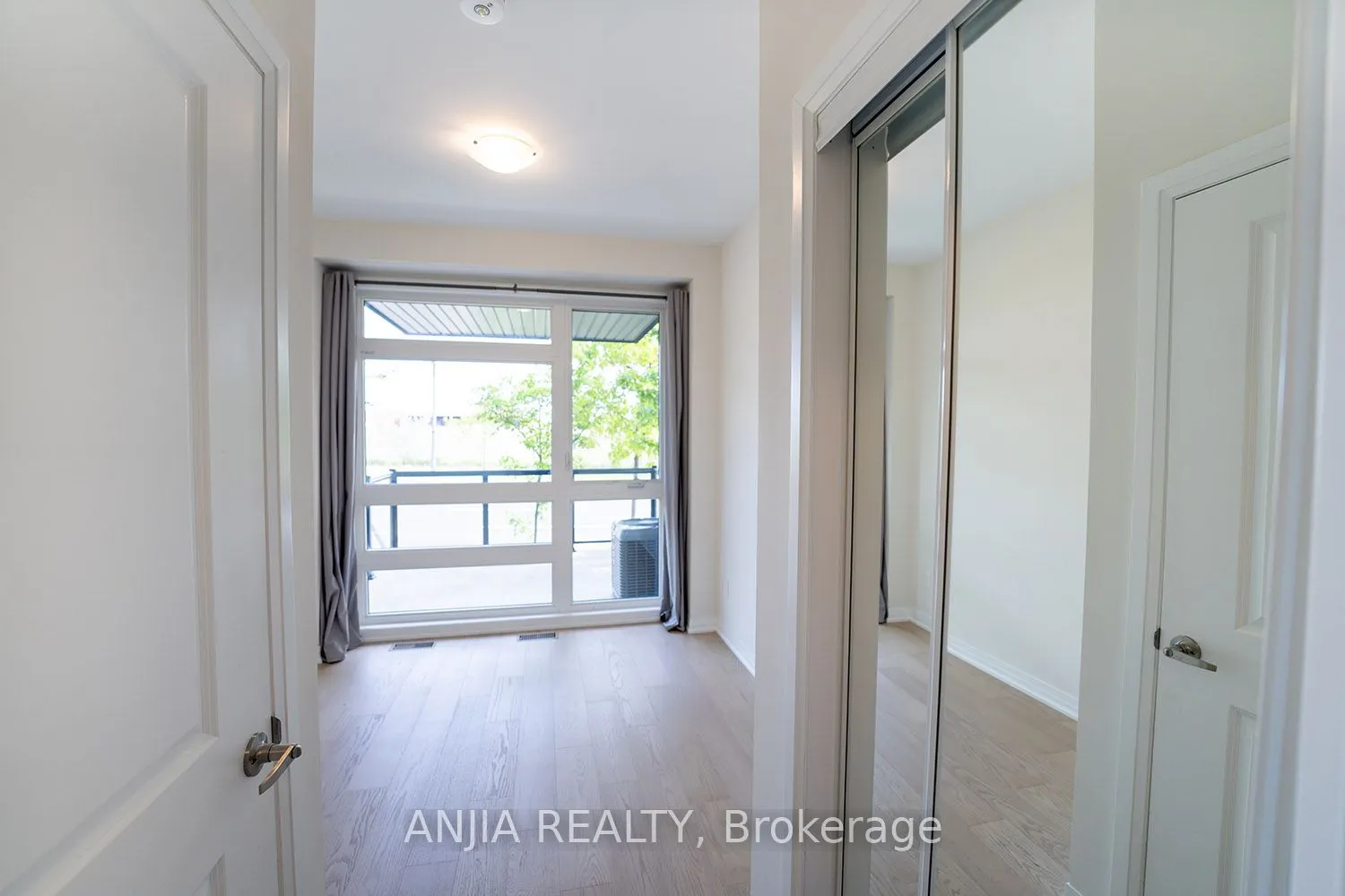 1669 Bur Oak Avenue, #7