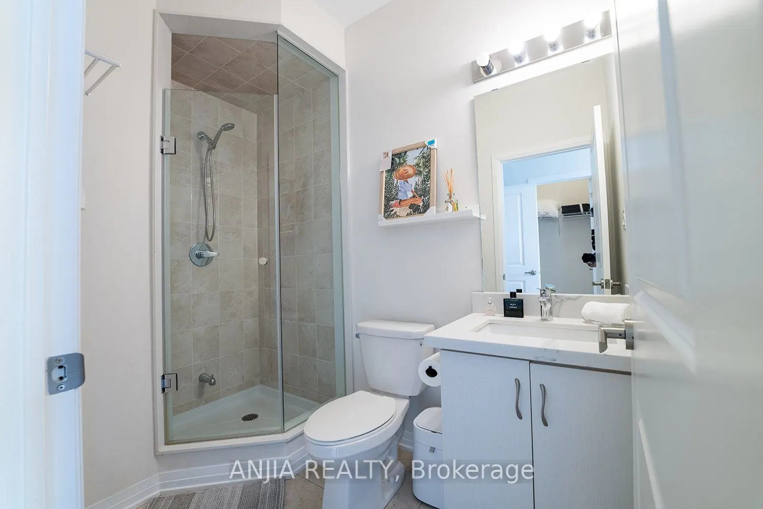 1669 Bur Oak Avenue, #7