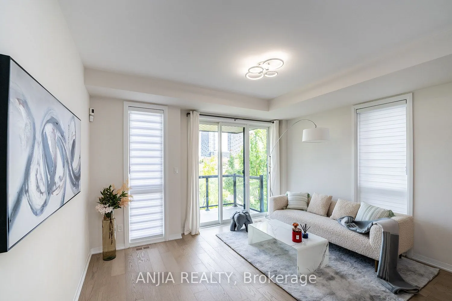 1669 Bur Oak Avenue, #7