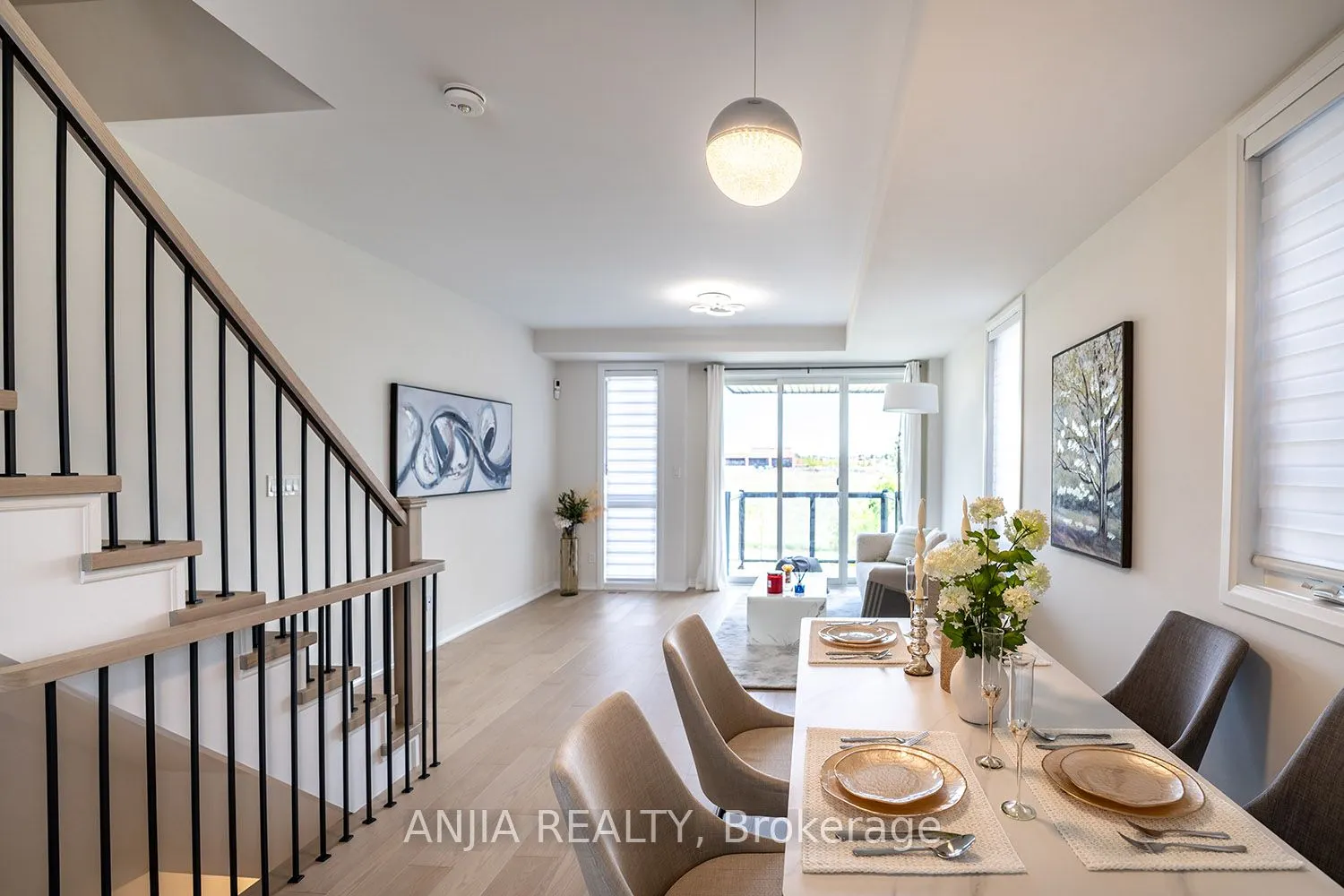 1669 Bur Oak Avenue, #7
