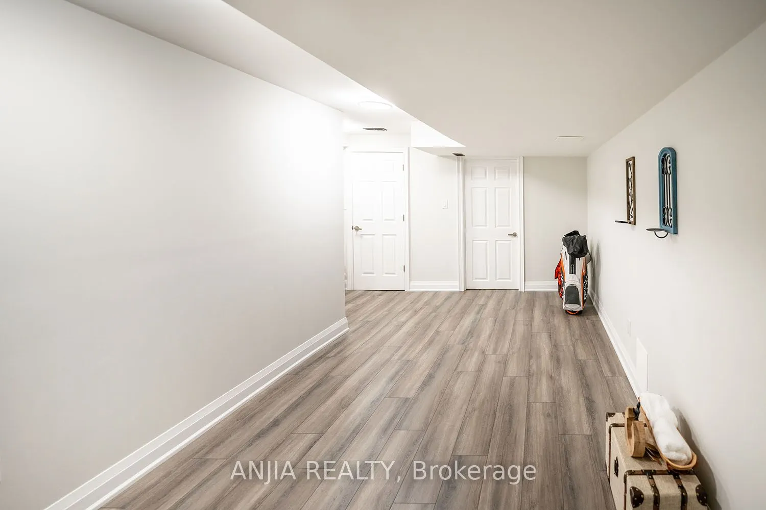 1669 Bur Oak Avenue, #7