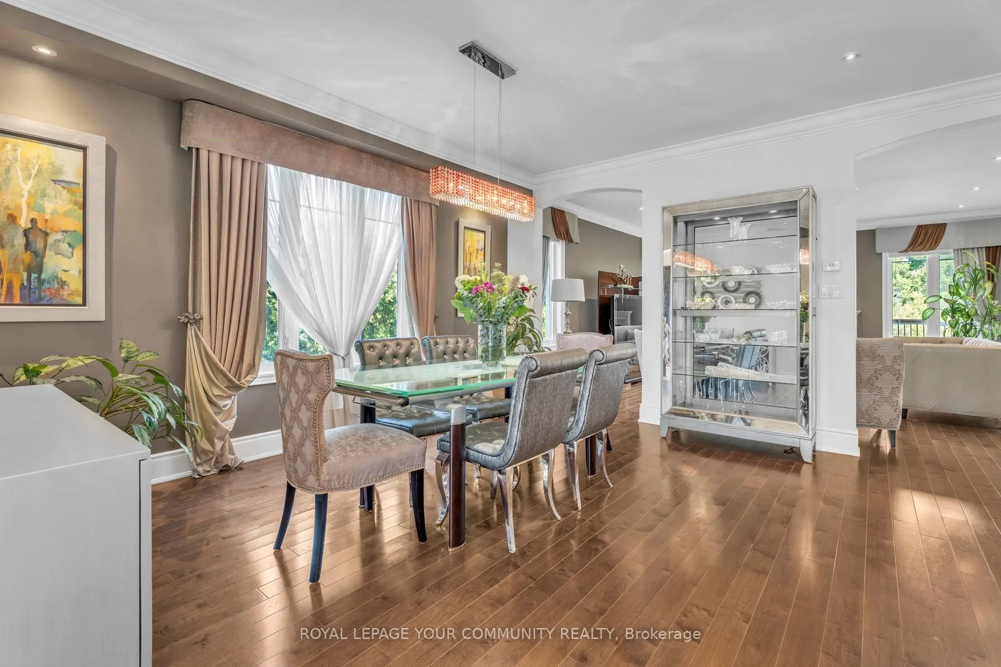 35 VANDERVOORT Drive