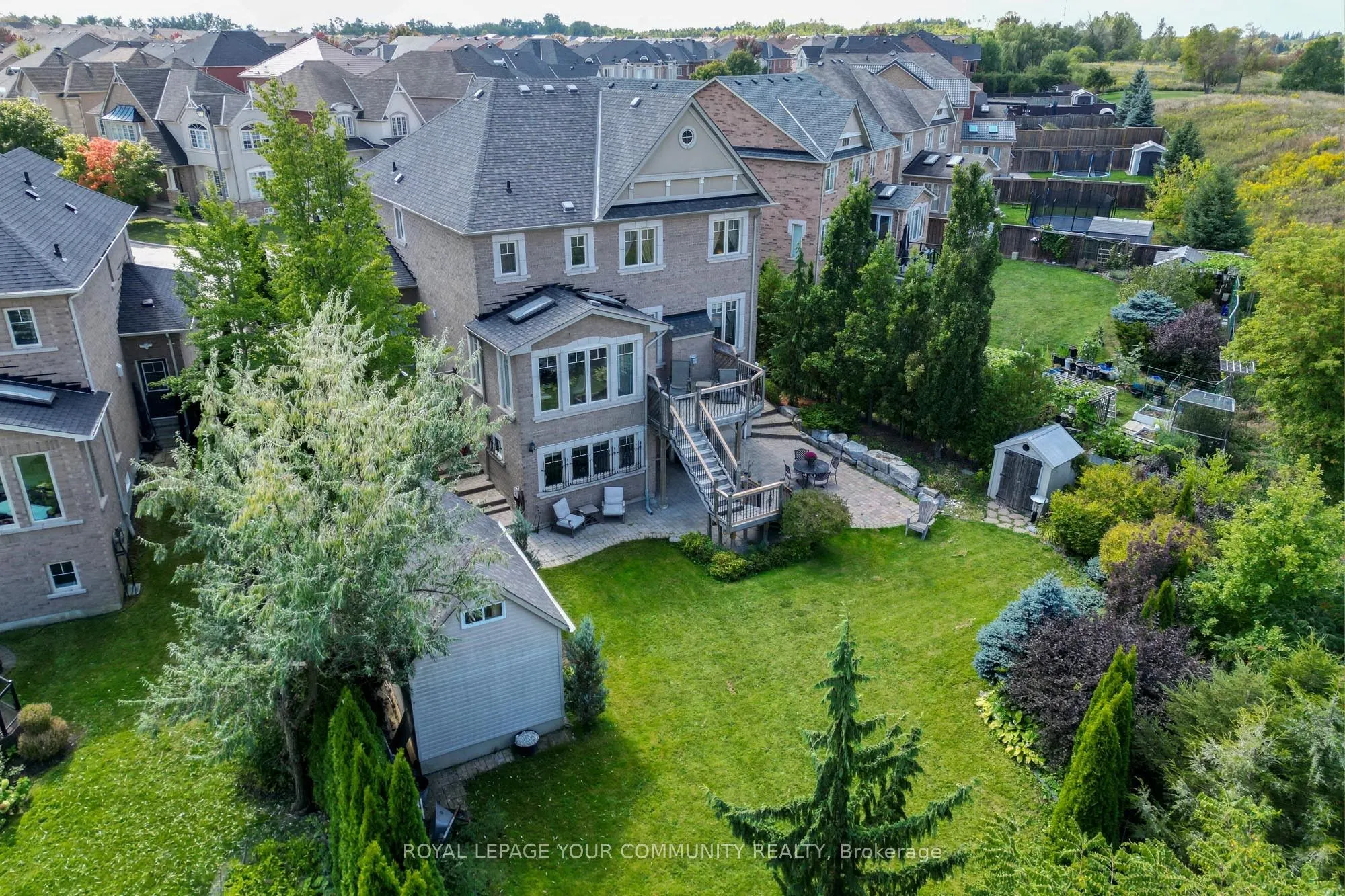 35 VANDERVOORT Drive