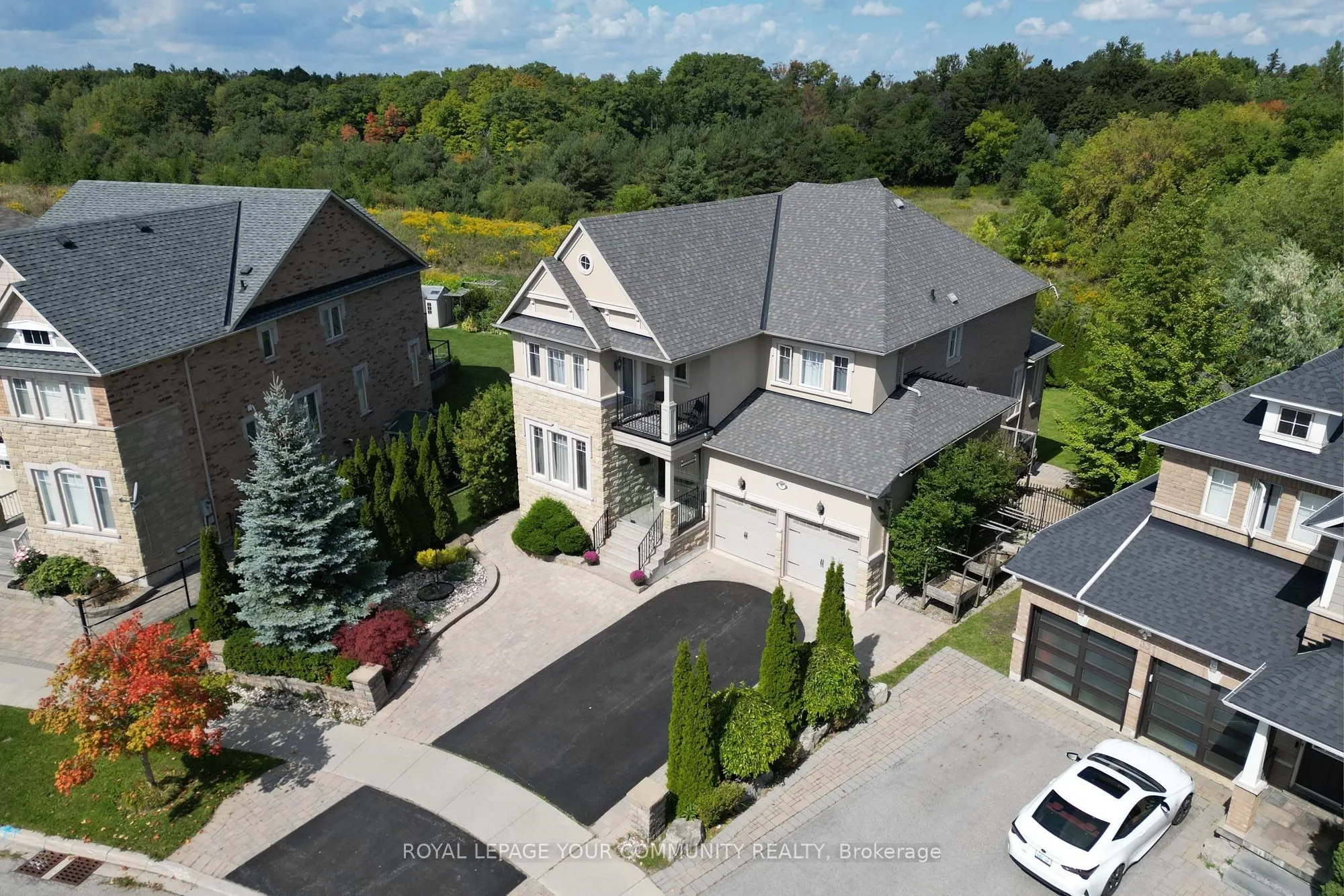 35 VANDERVOORT Drive