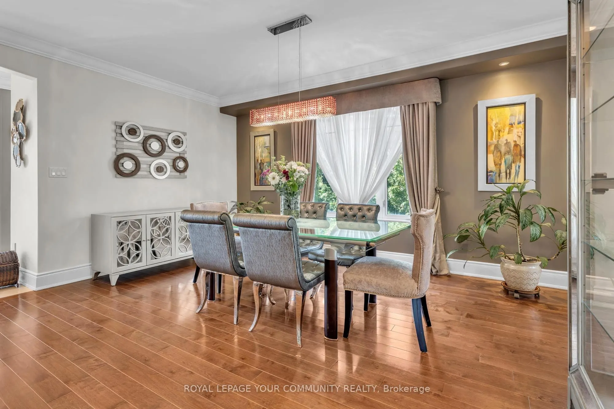 35 VANDERVOORT Drive