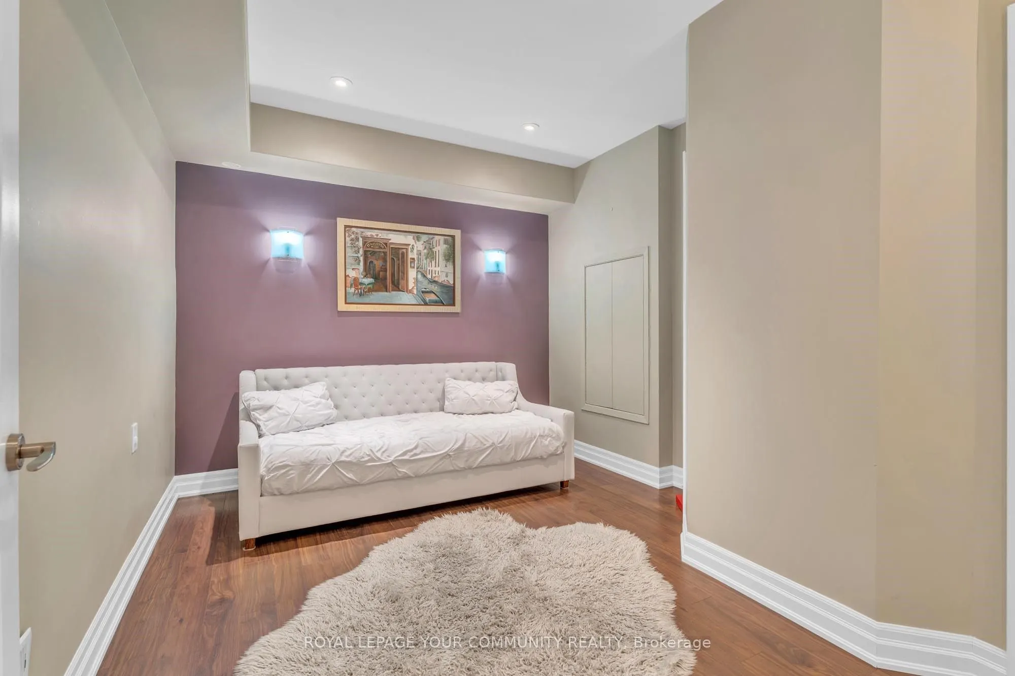 35 VANDERVOORT Drive