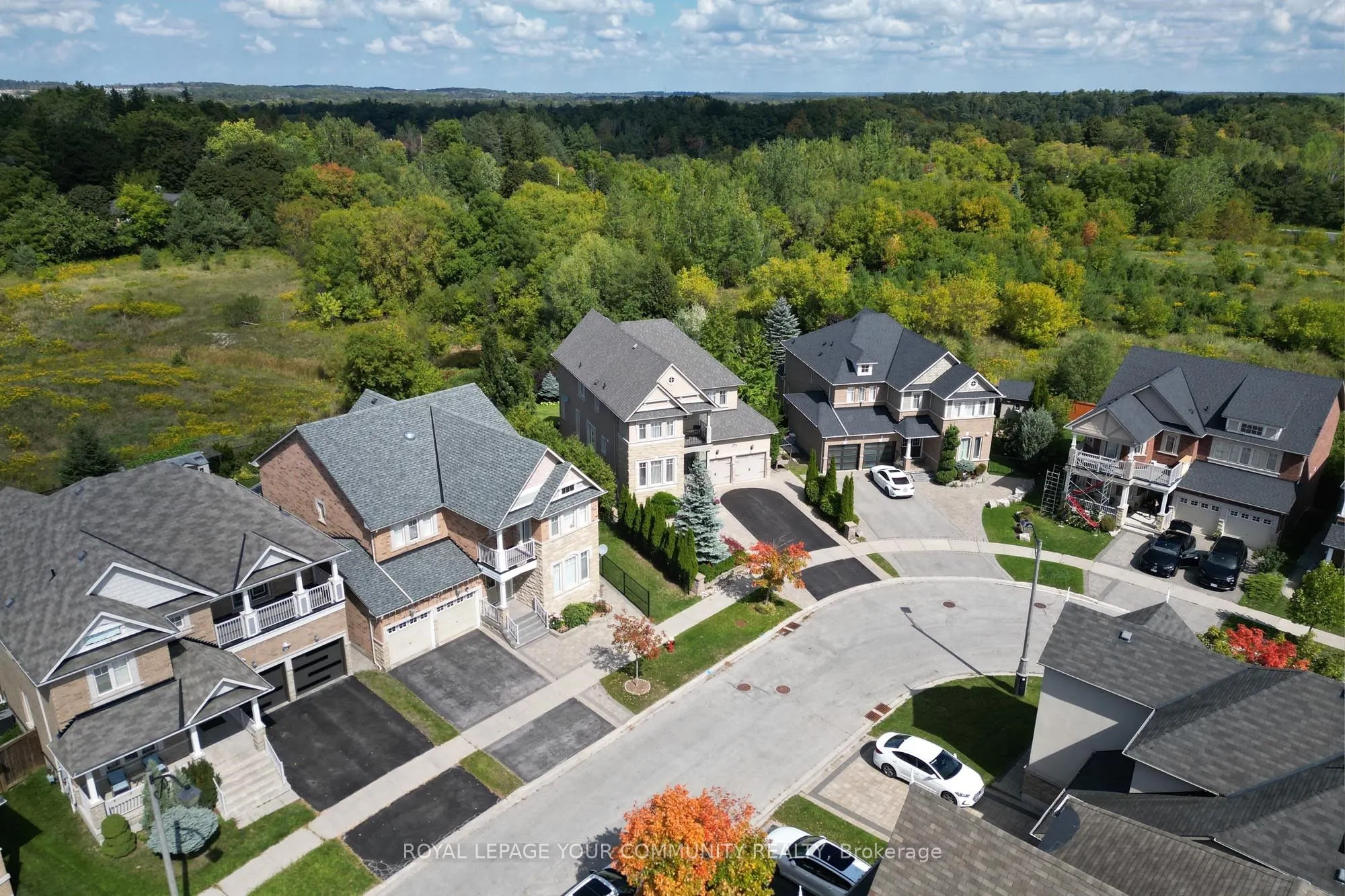35 VANDERVOORT Drive