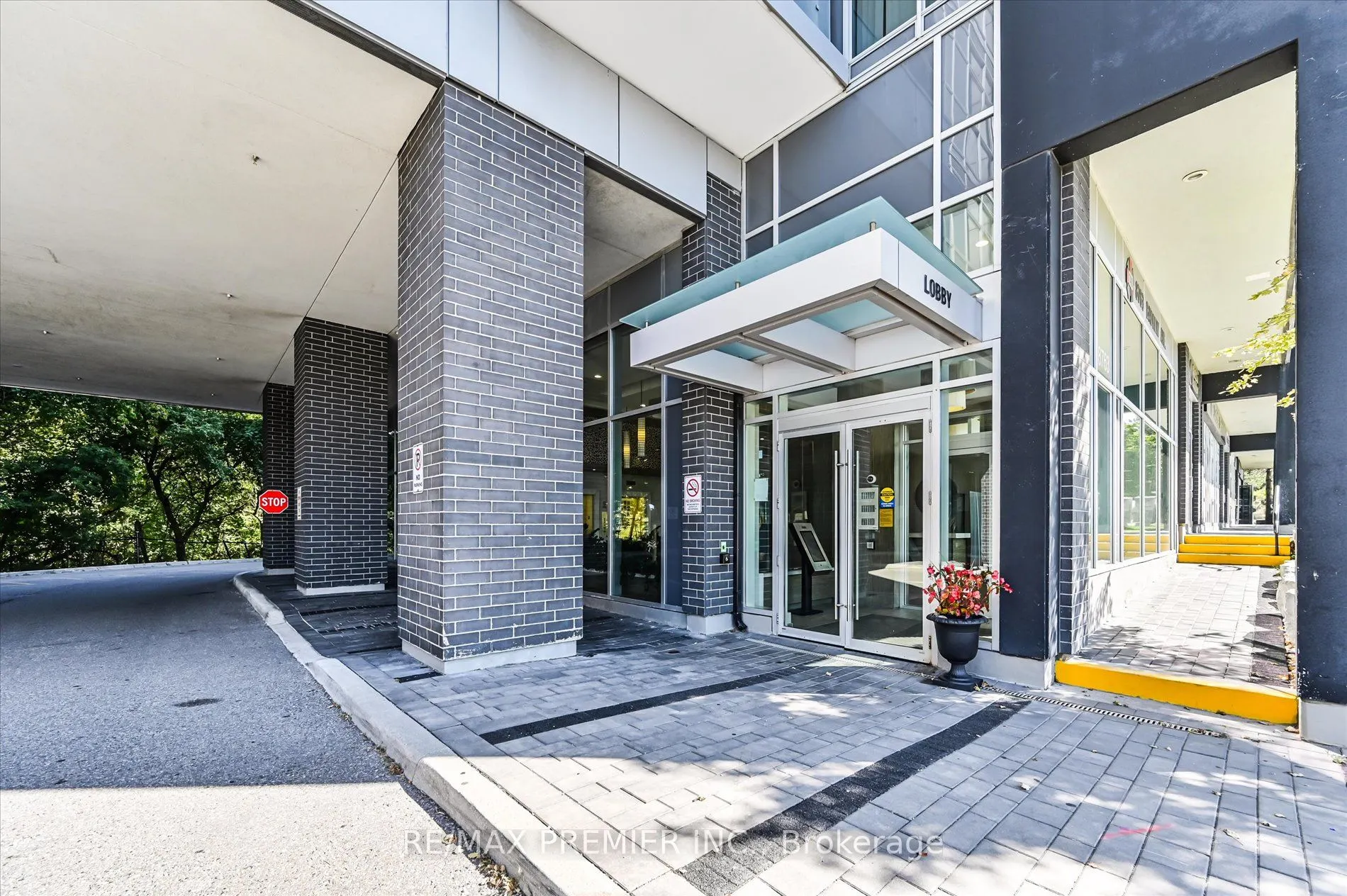 8763 Bayview Avenue, #715