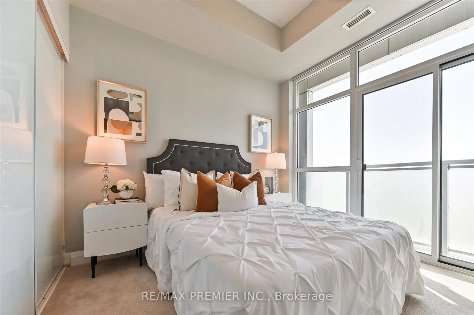 8763 Bayview Avenue, #715