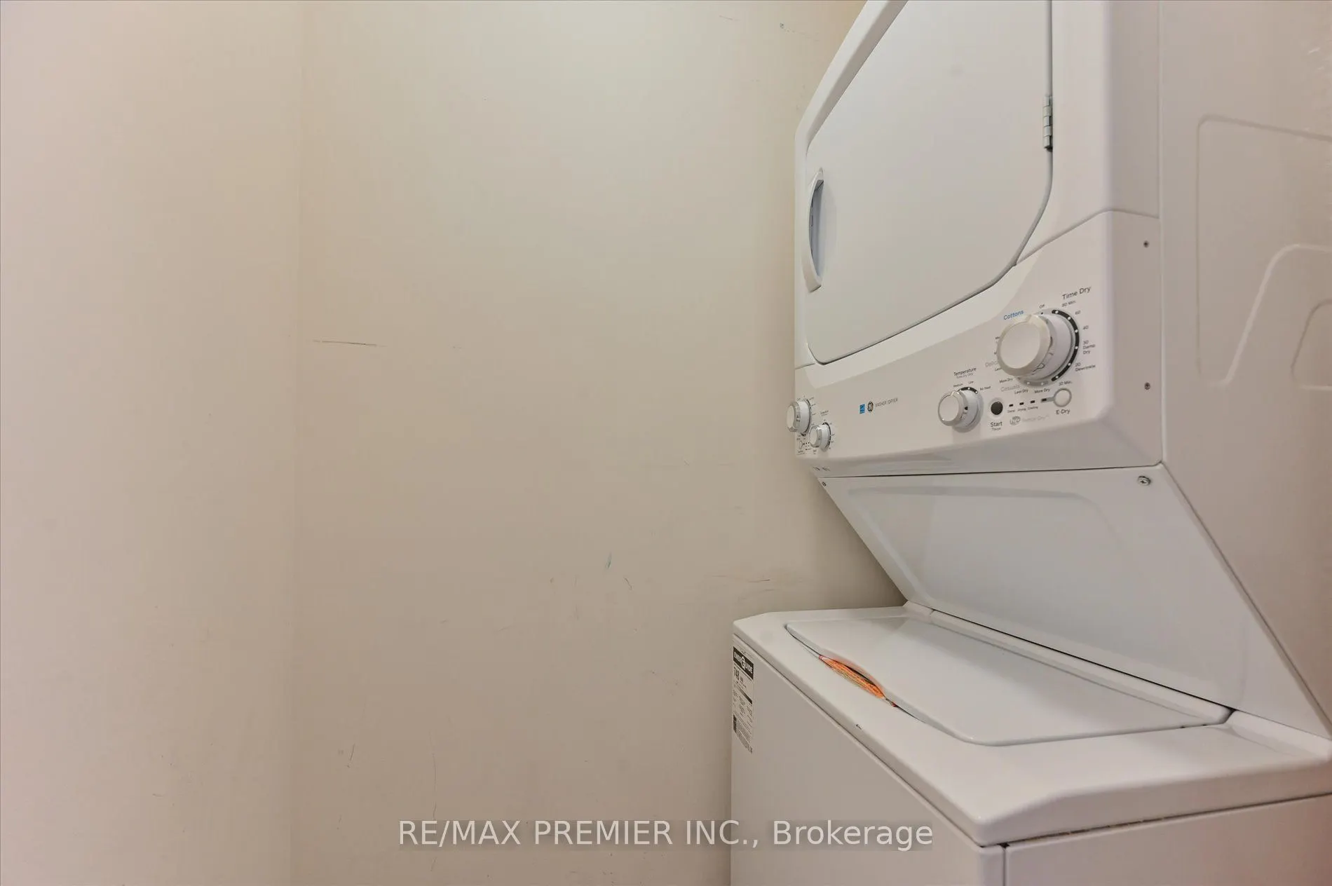 8763 Bayview Avenue, #715