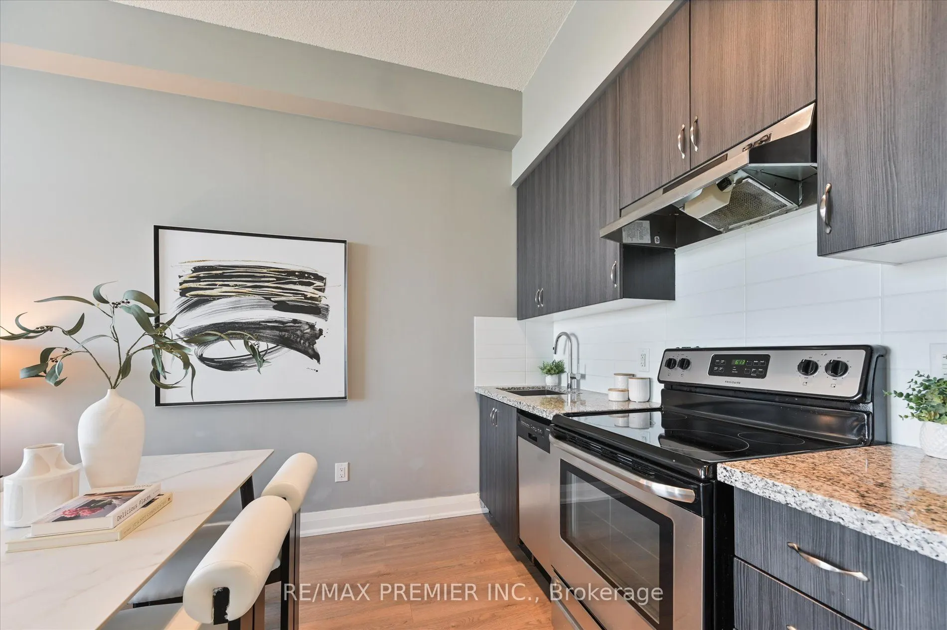 8763 Bayview Avenue, #715