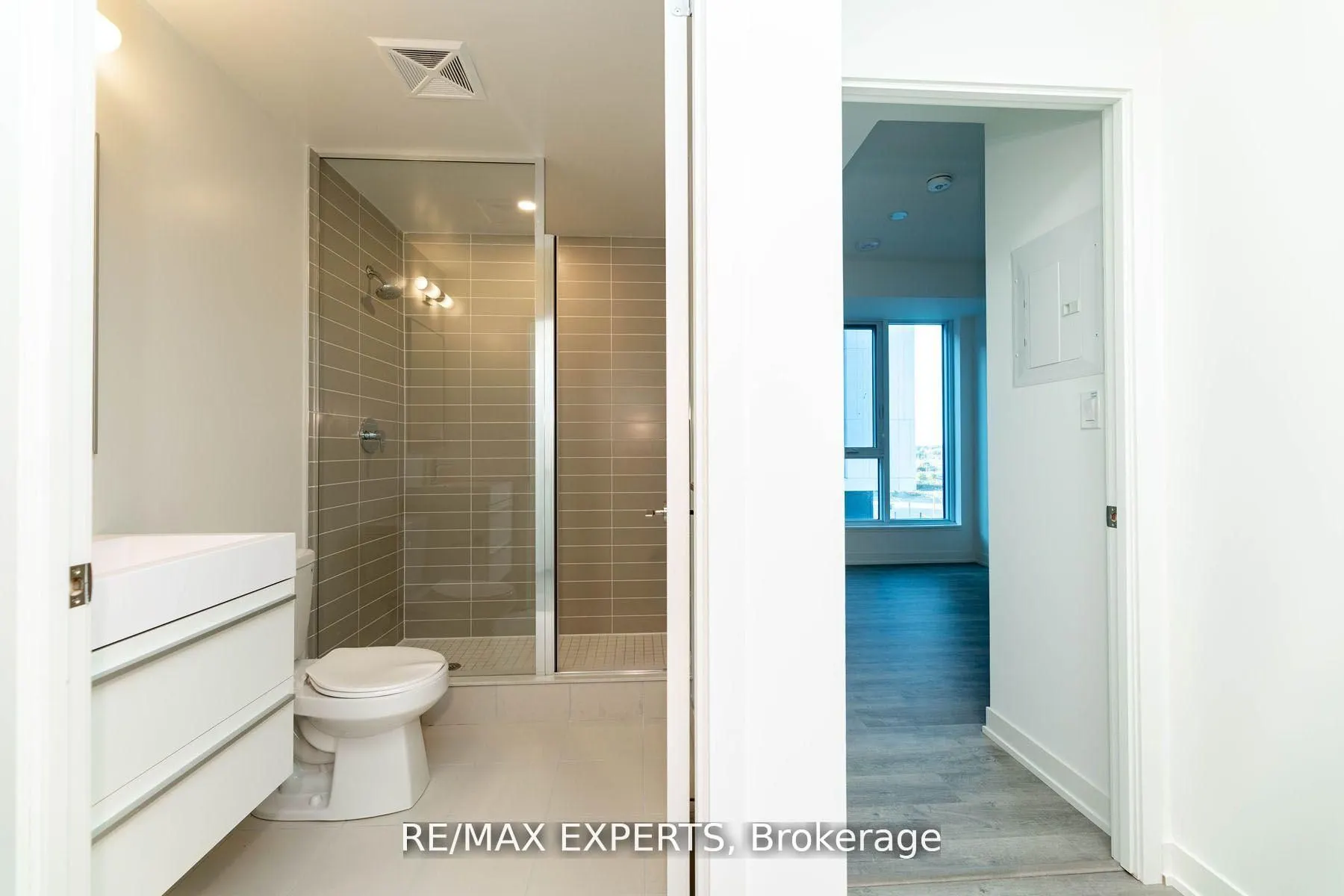 38 Simcoe Promenade, #608C