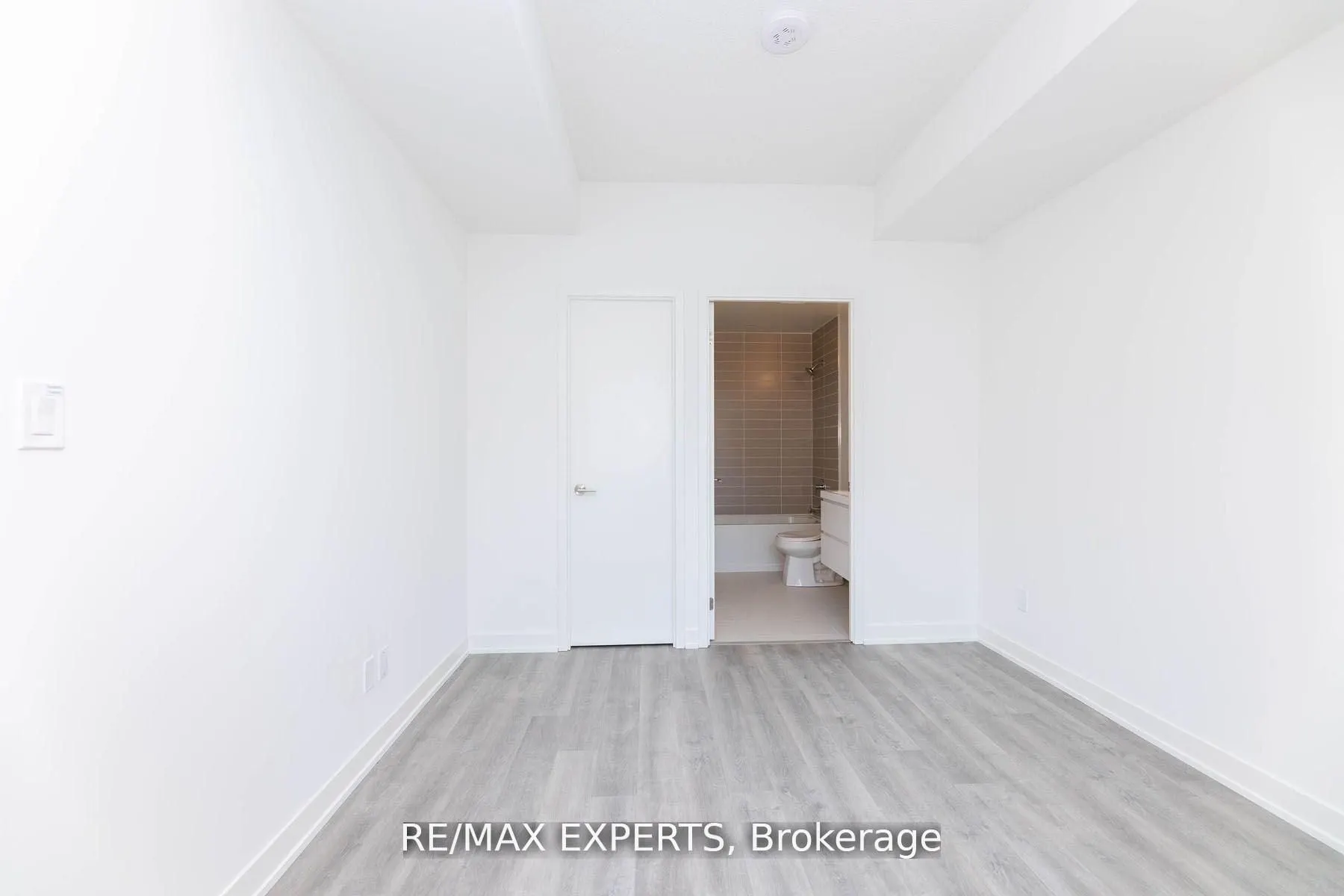 38 Simcoe Promenade, #608C