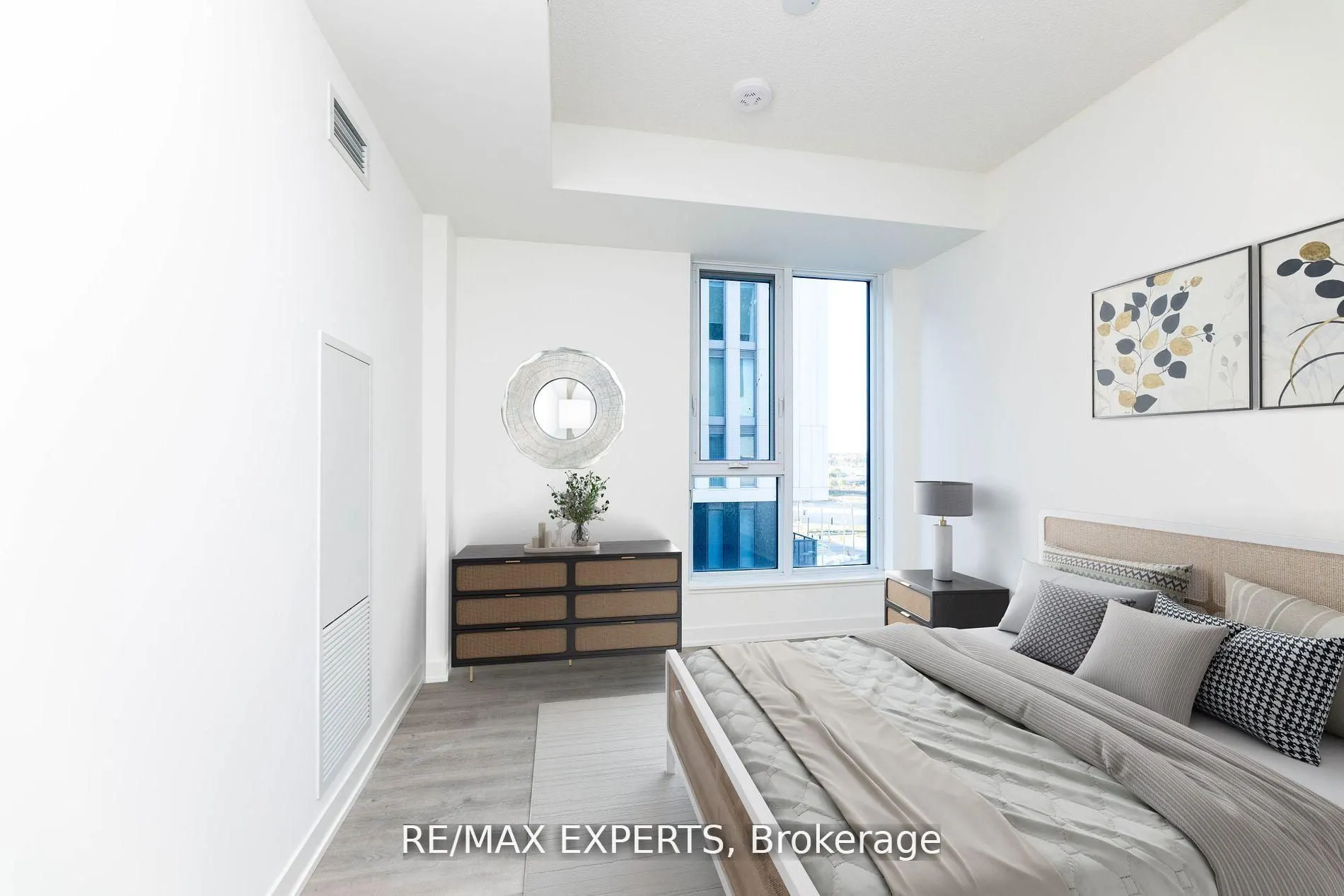 38 Simcoe Promenade, #608C