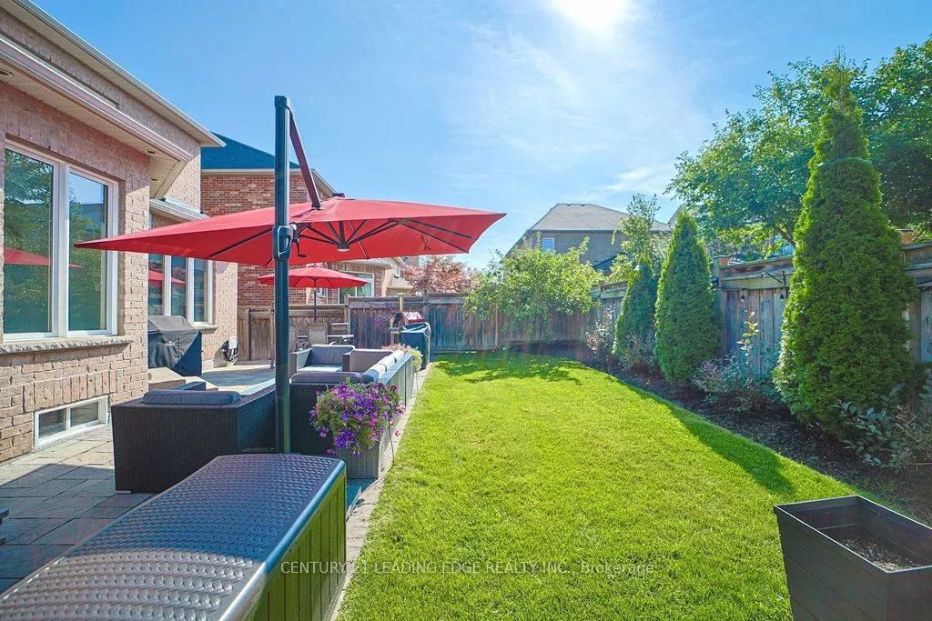 204 Ivy Jay Crescent