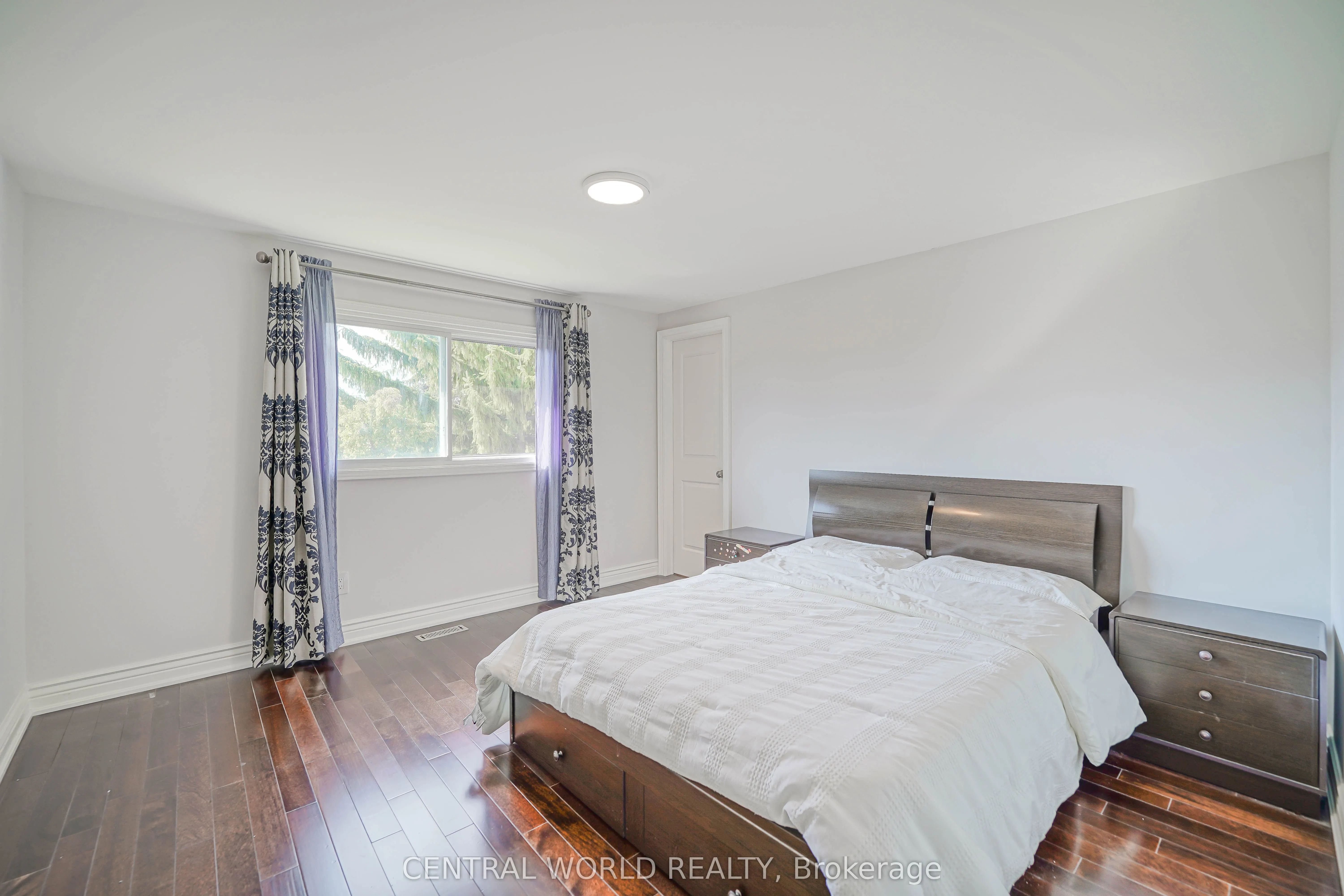 28 Teddington Avenue