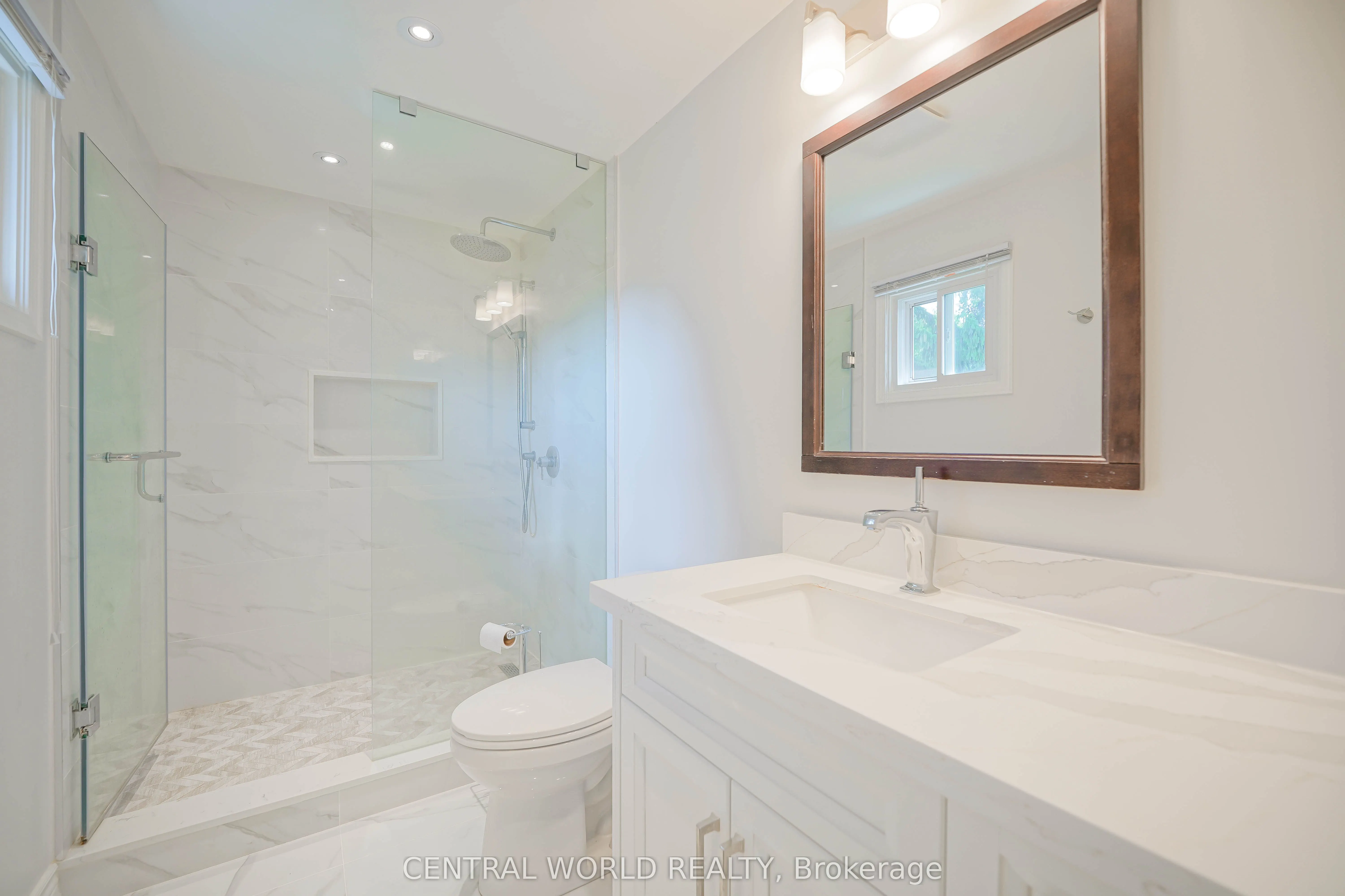 28 Teddington Avenue
