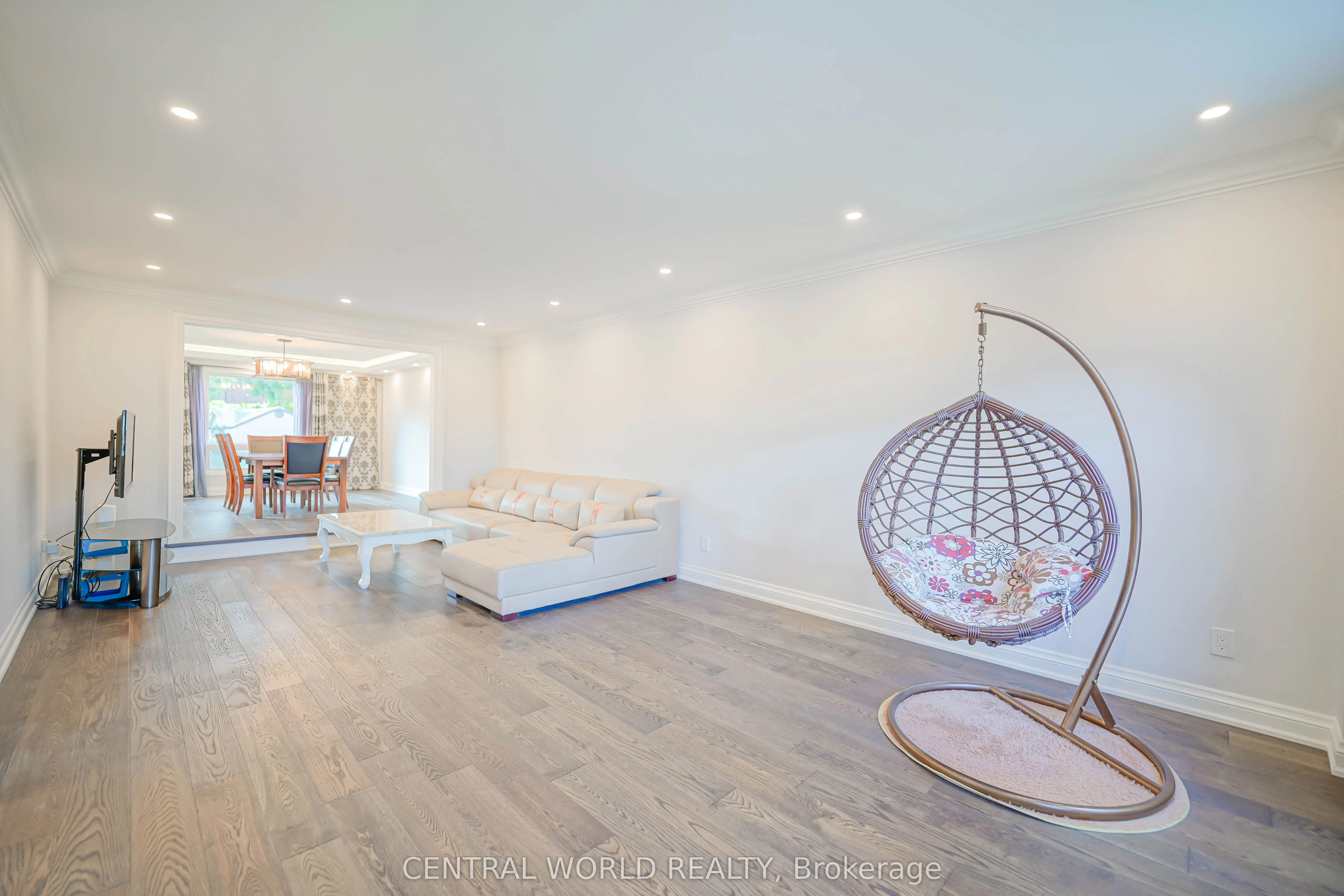 28 Teddington Avenue