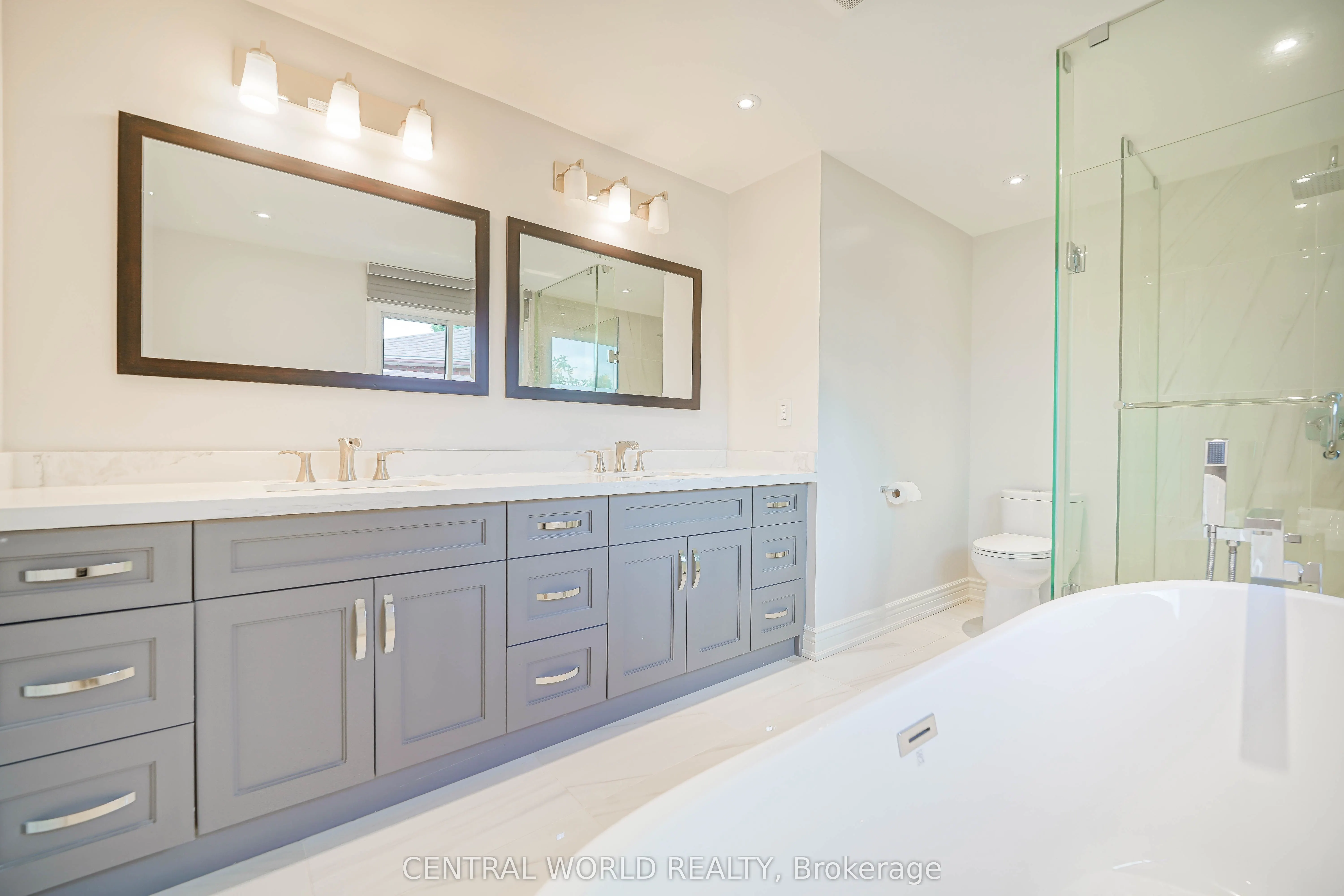 28 Teddington Avenue