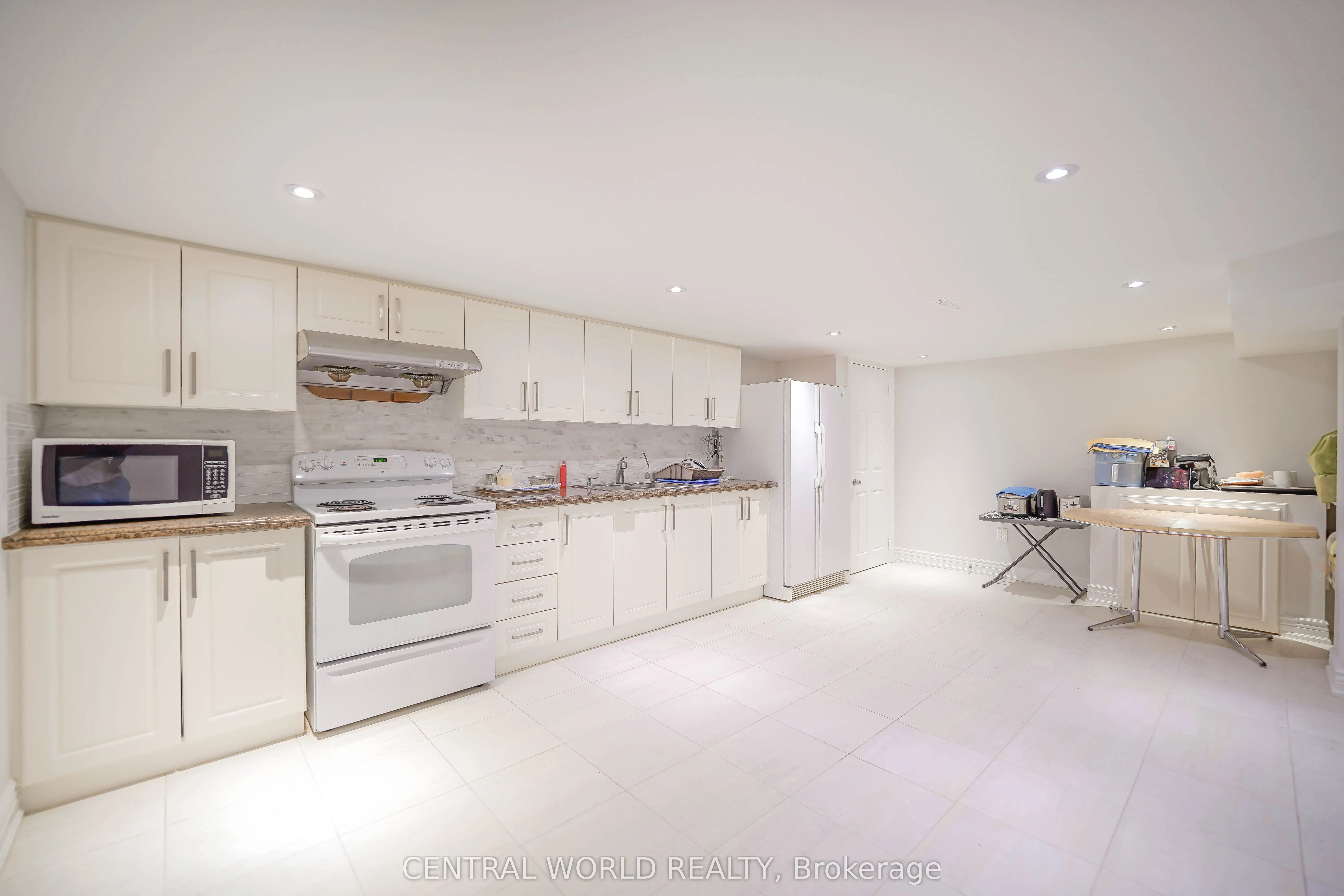 28 Teddington Avenue