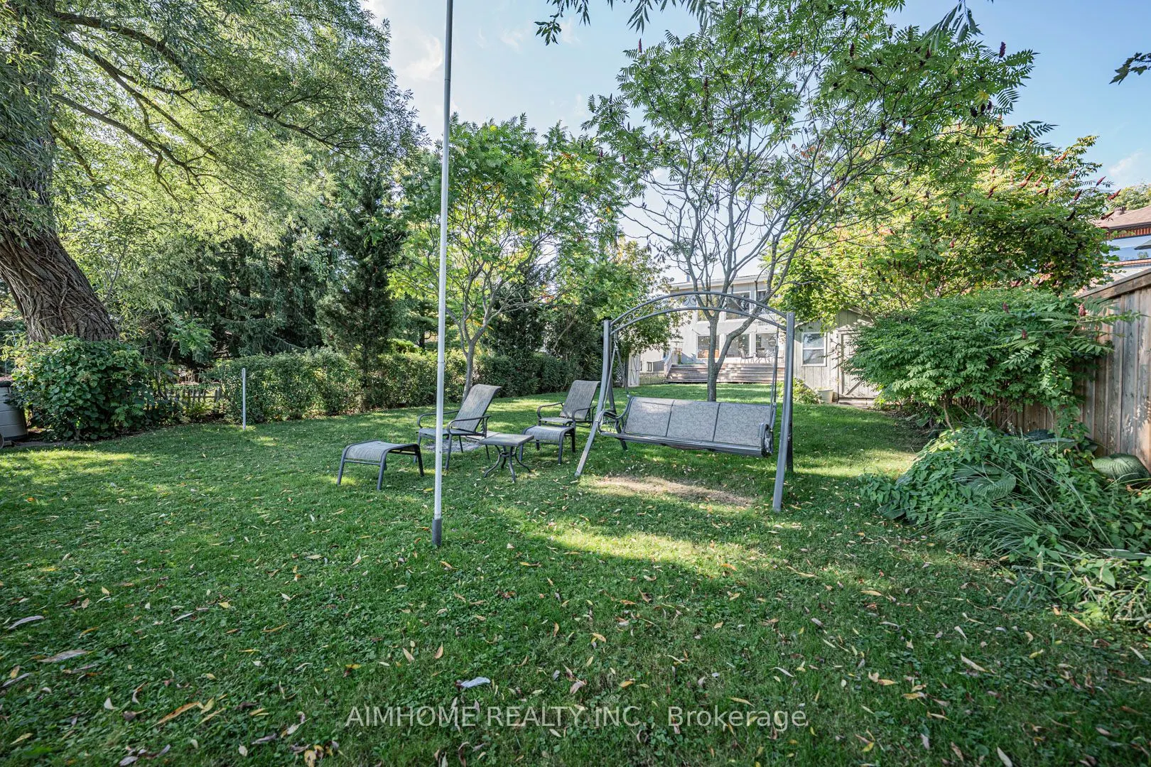 455 North Lake Road N