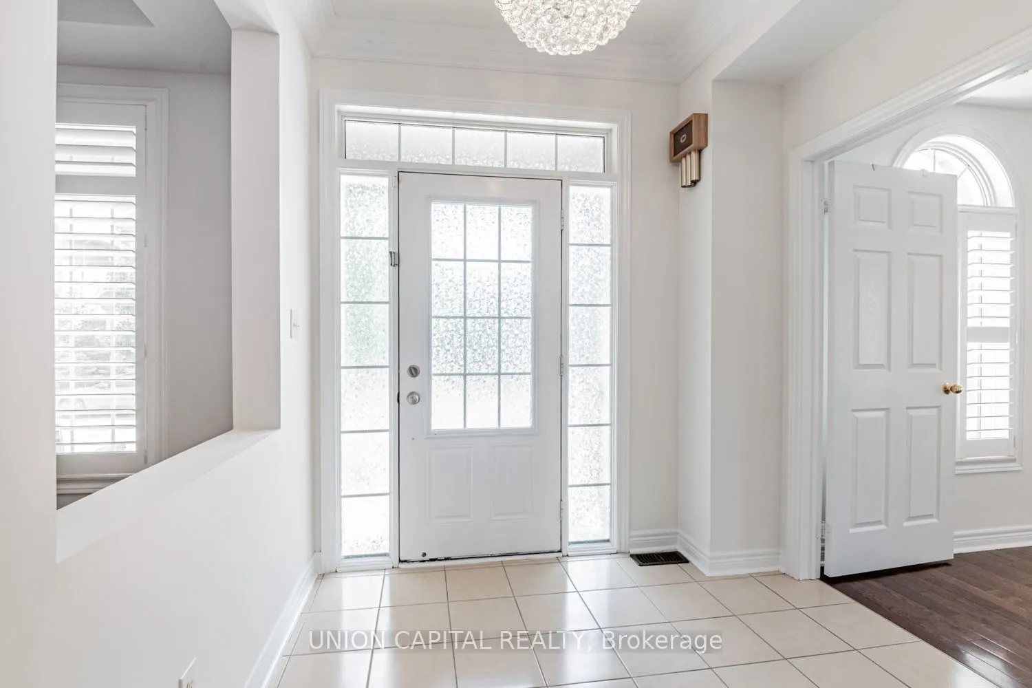 18 Honey Glen Avenue