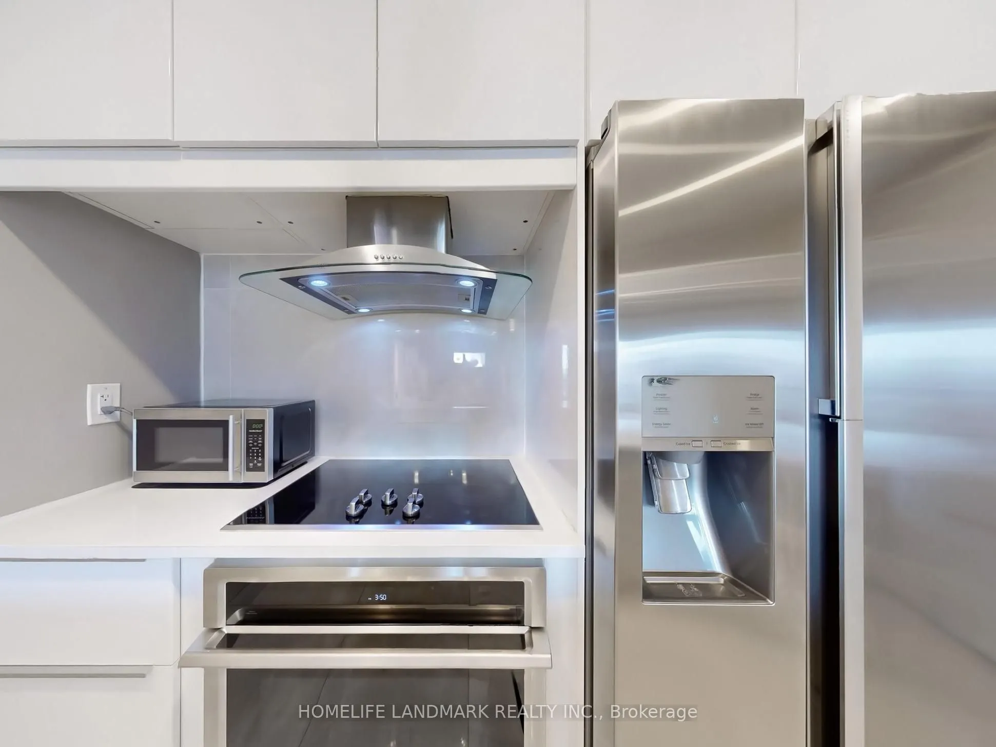 8 Maison Parc Court, #619