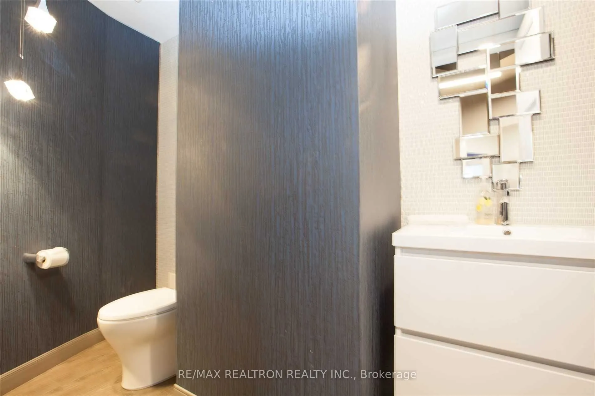 636 Edward Avenue, #1
