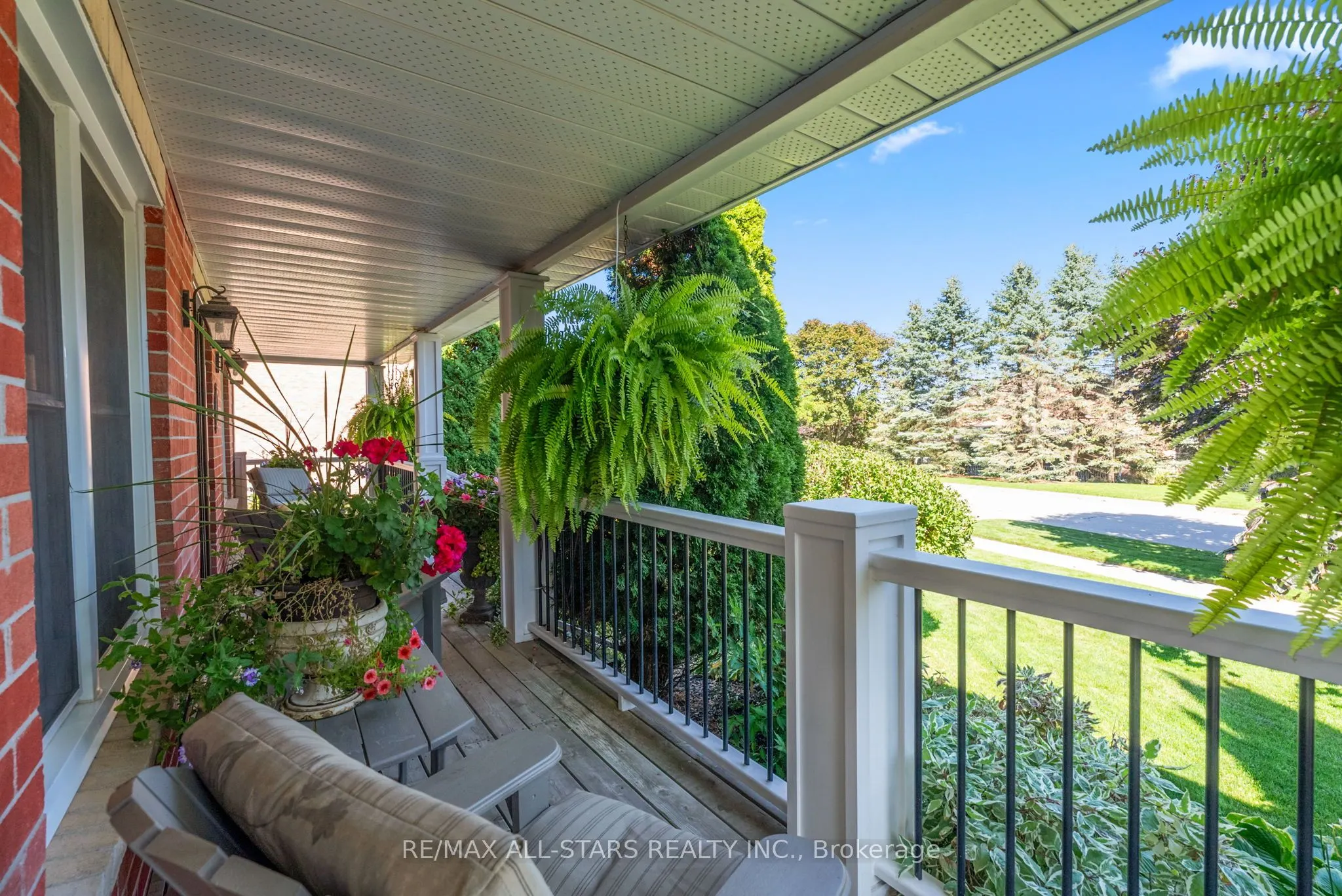24 Colonel Sharpe Crescent