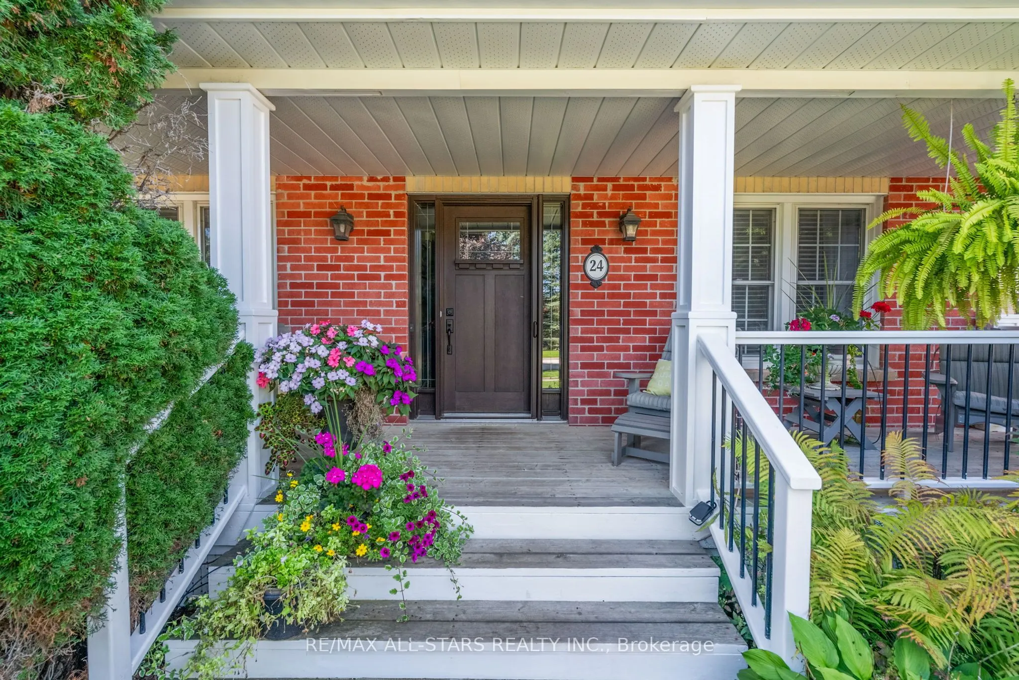 24 Colonel Sharpe Crescent