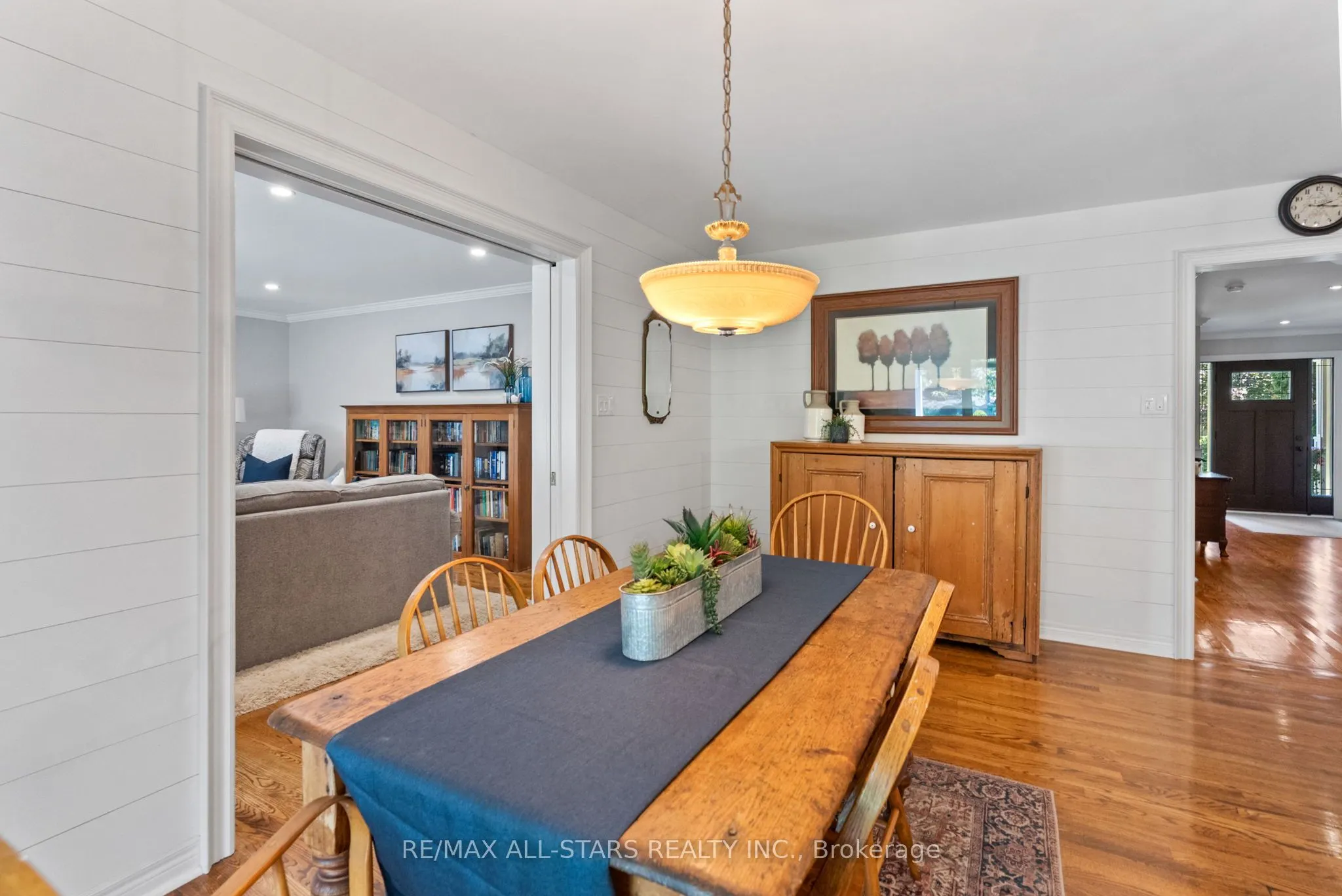 24 Colonel Sharpe Crescent